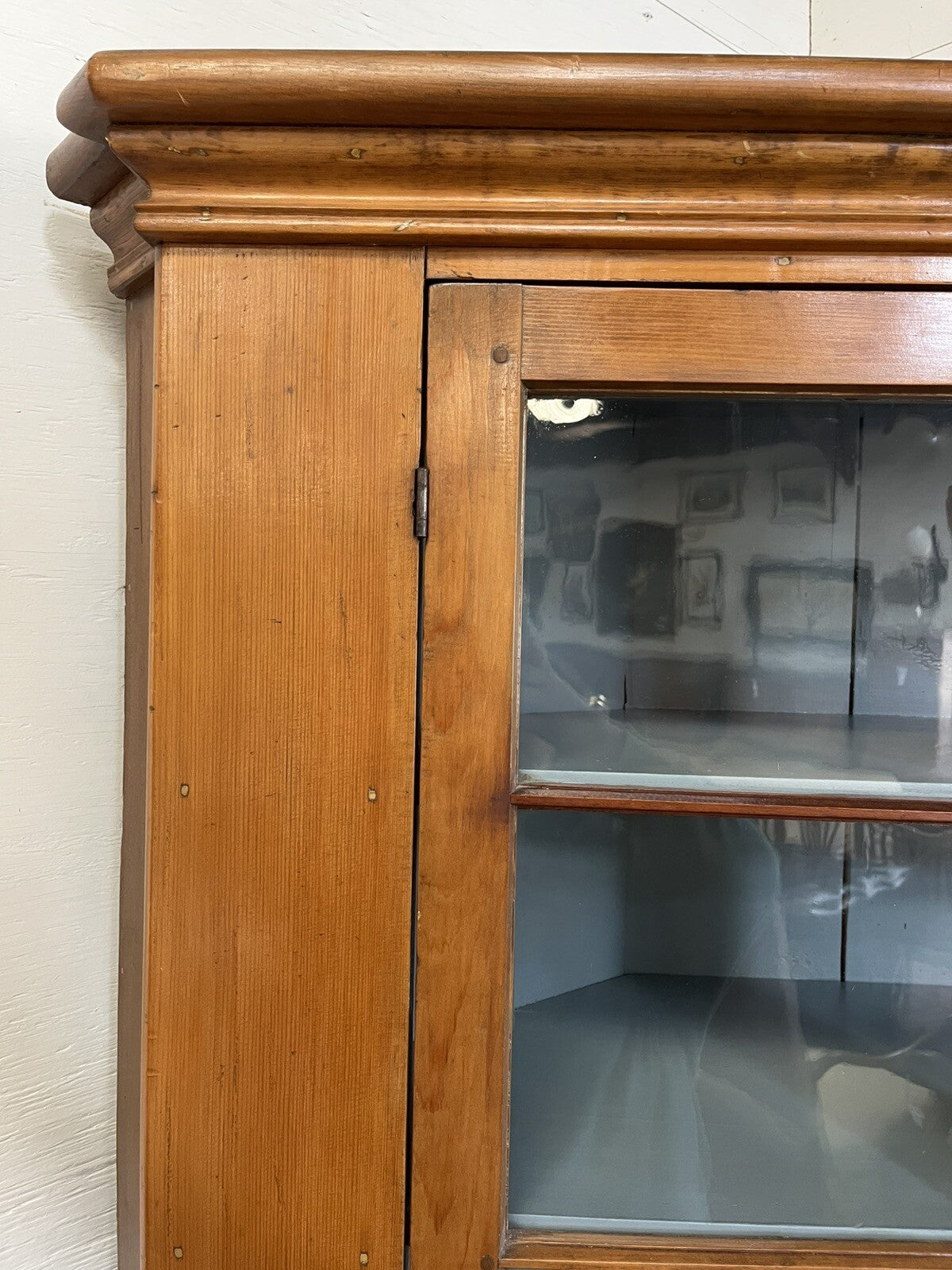 AMERICAN FEDERAL PINE & MAPLE CORNER CUPBOARD 81.5" High