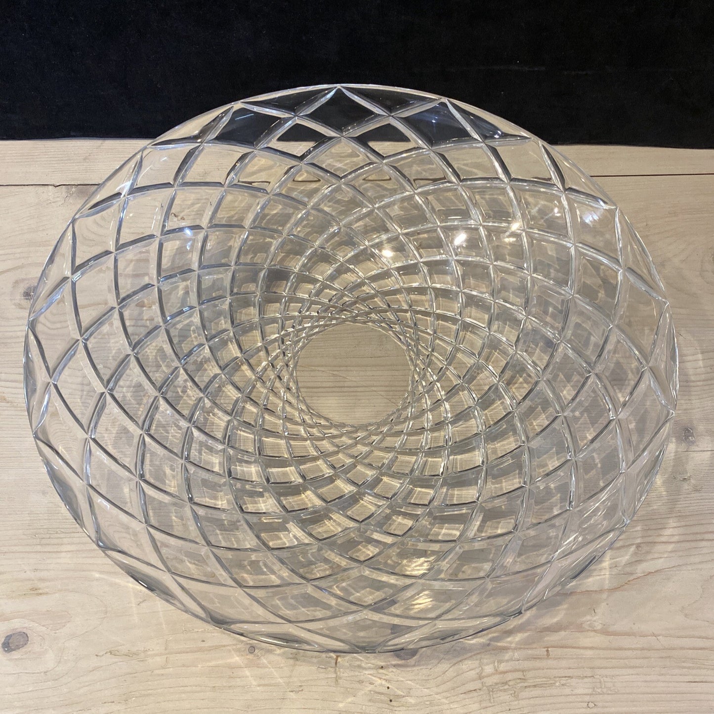 CJR Josef Riedel Tiffany Oculus Pattern 15 3/4” Serving Bowl BH386