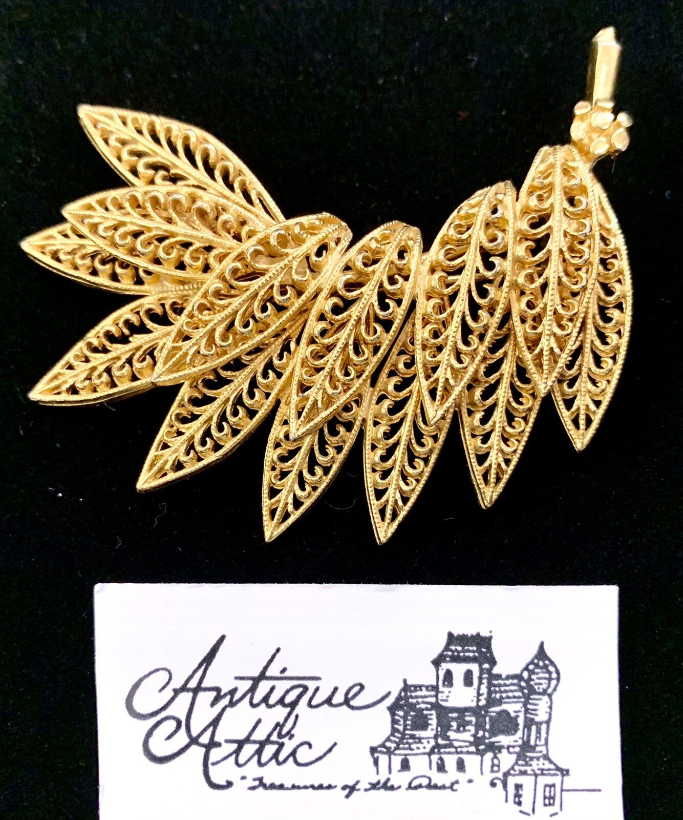 Signed PM Vintage Gold 12 Leaf Layered Brooch Pin 2 3/4" x 2"