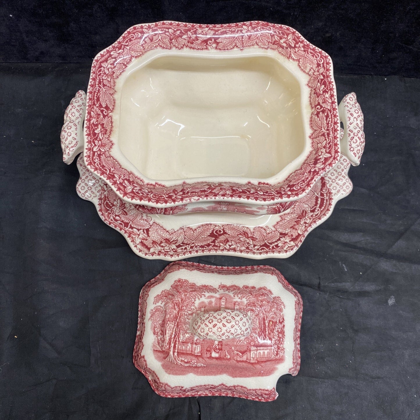 Mason's Vista Pink Small Sauce Boat with Underplate 6 1/2"