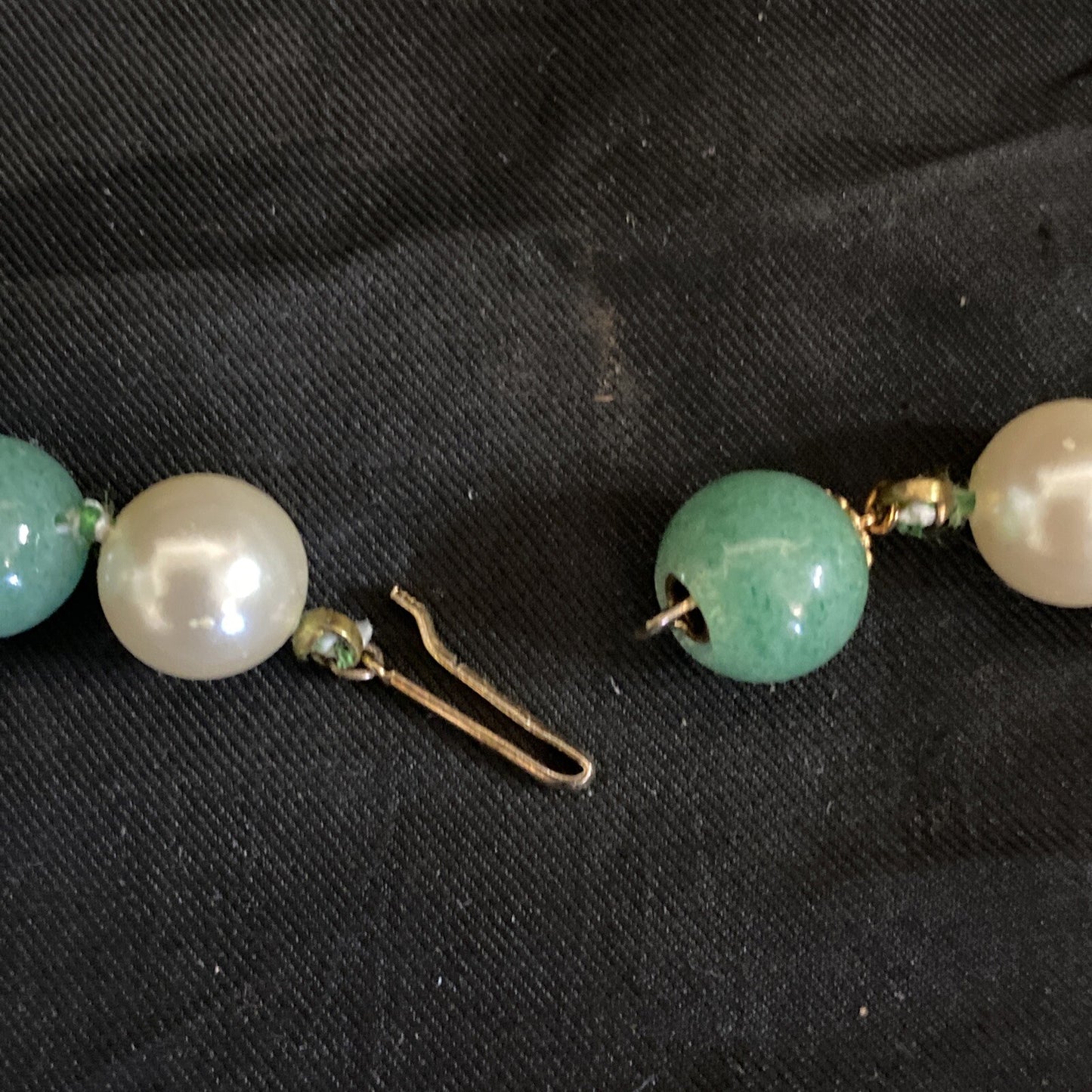 Hand Knotted Simulated Pearl & Aventurine Beaded Necklace 36" 9.5mm