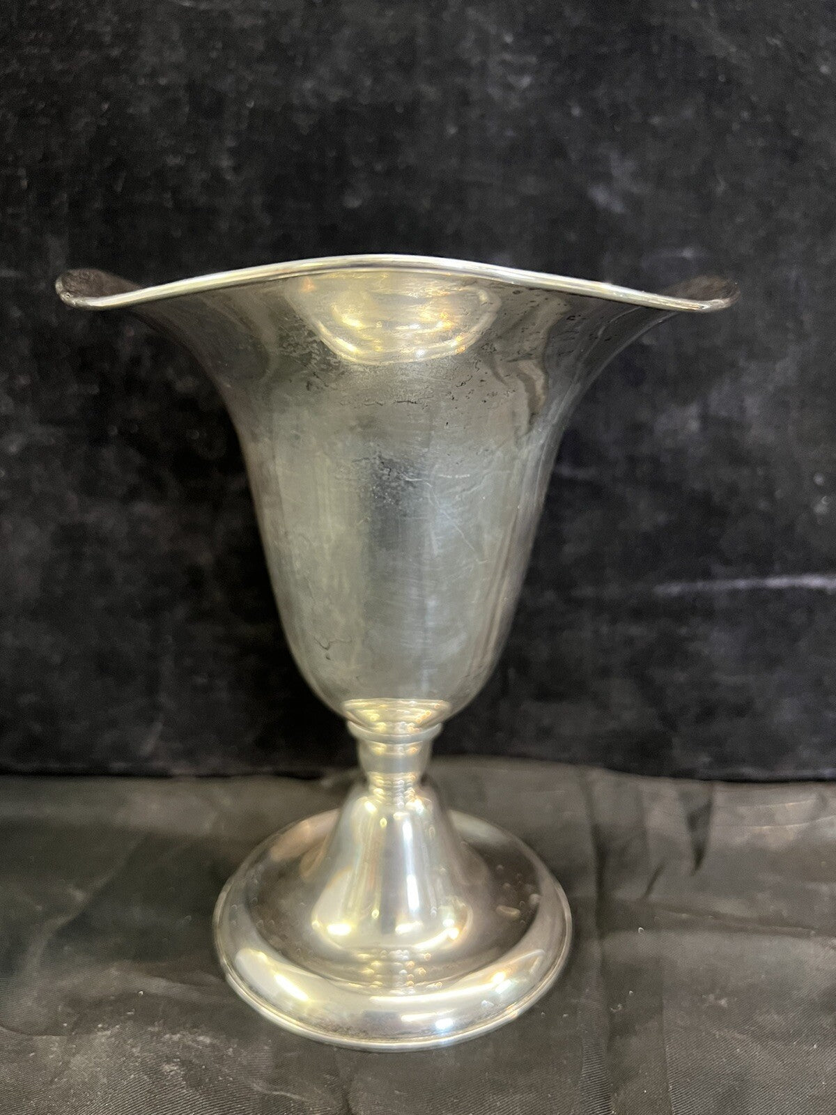 Vintage International Sterling Silver  Trumpet Vase, 5 6/8" 345g 145-66