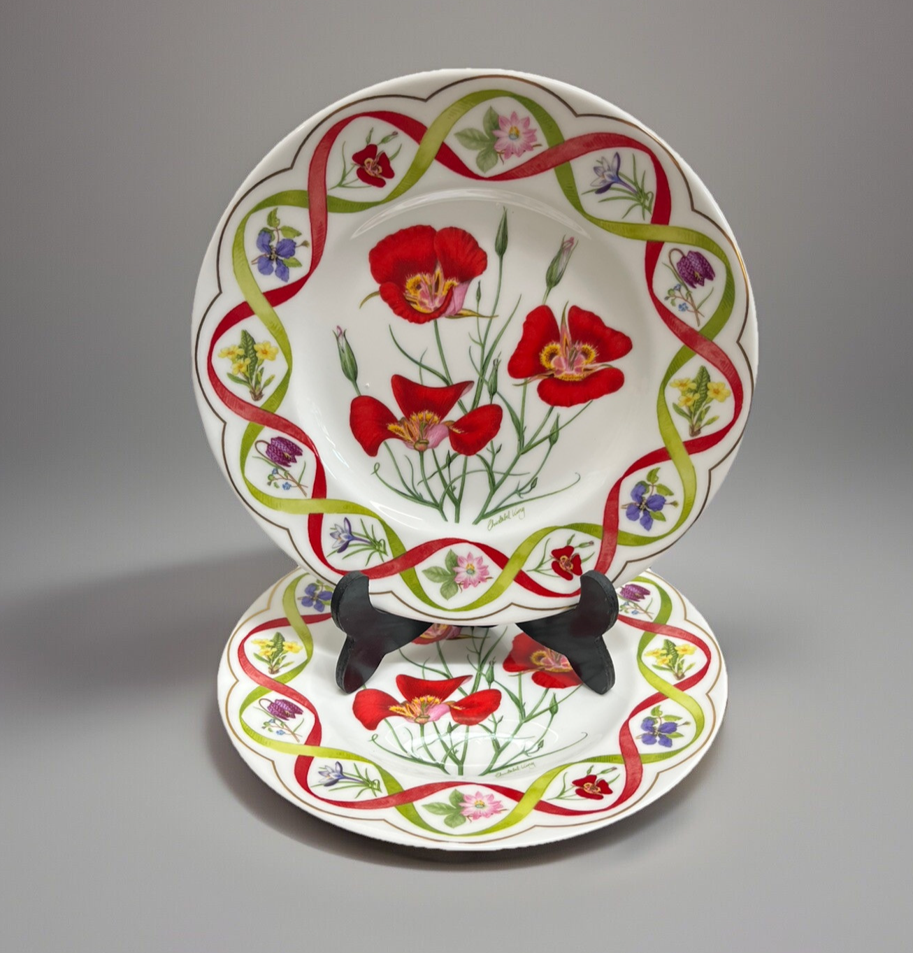 Wedgwood "The Flower Artists of Kew" Mariposa Lilies Plates Set of 2 - 8.25"