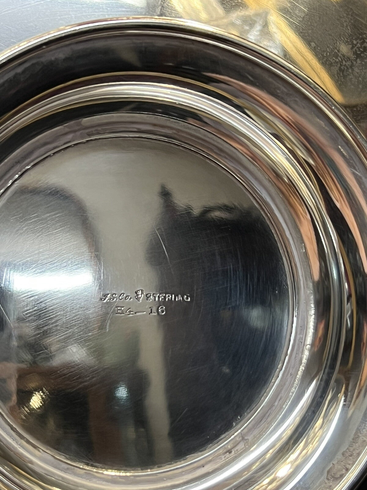 International Sterling  Silver 8 1/2" Cake Plate monograms H4-16 245 grams