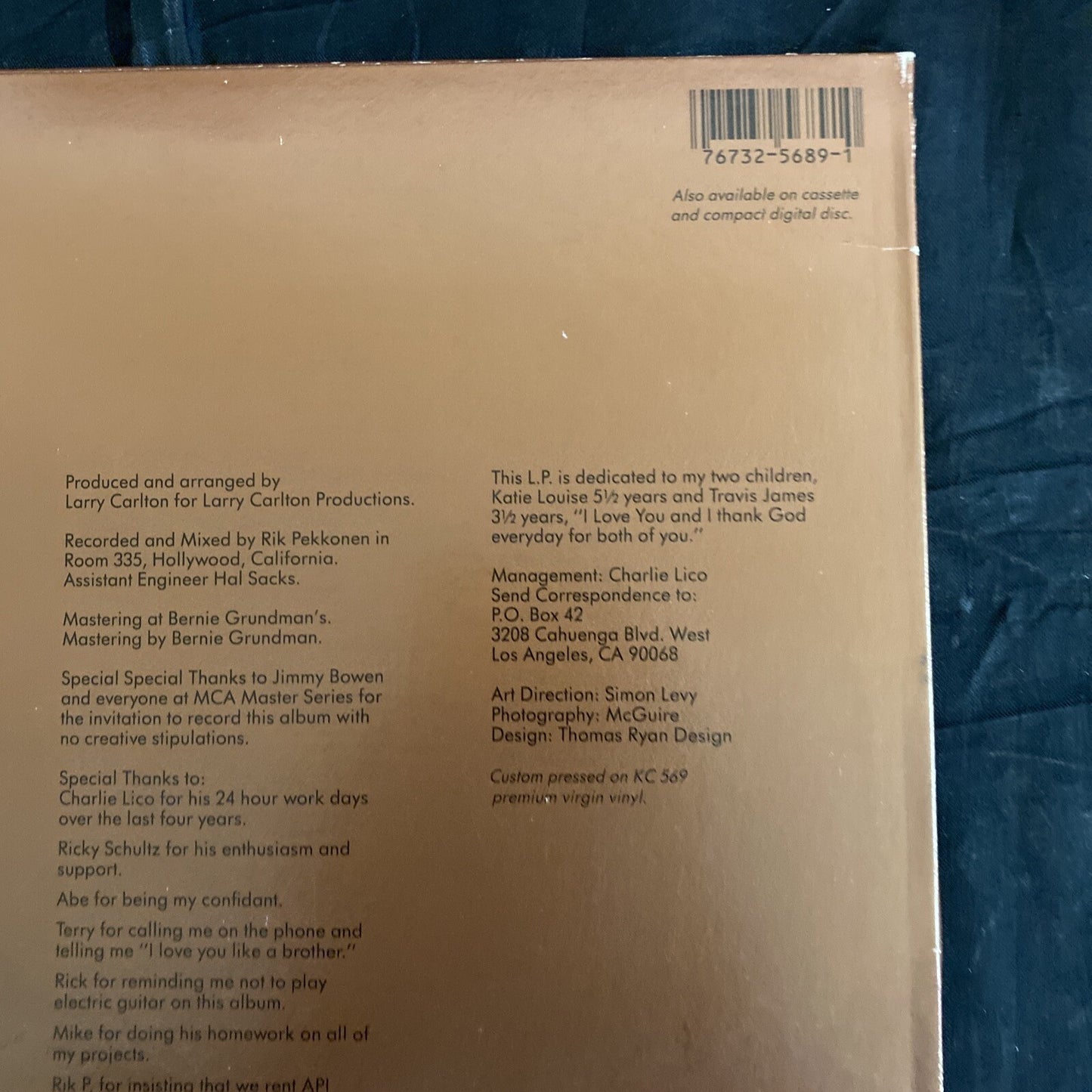 Larry Carlton "Alone/But Never Alone" 1986 MASTERS SERIES MCA-5689 NM/VG+