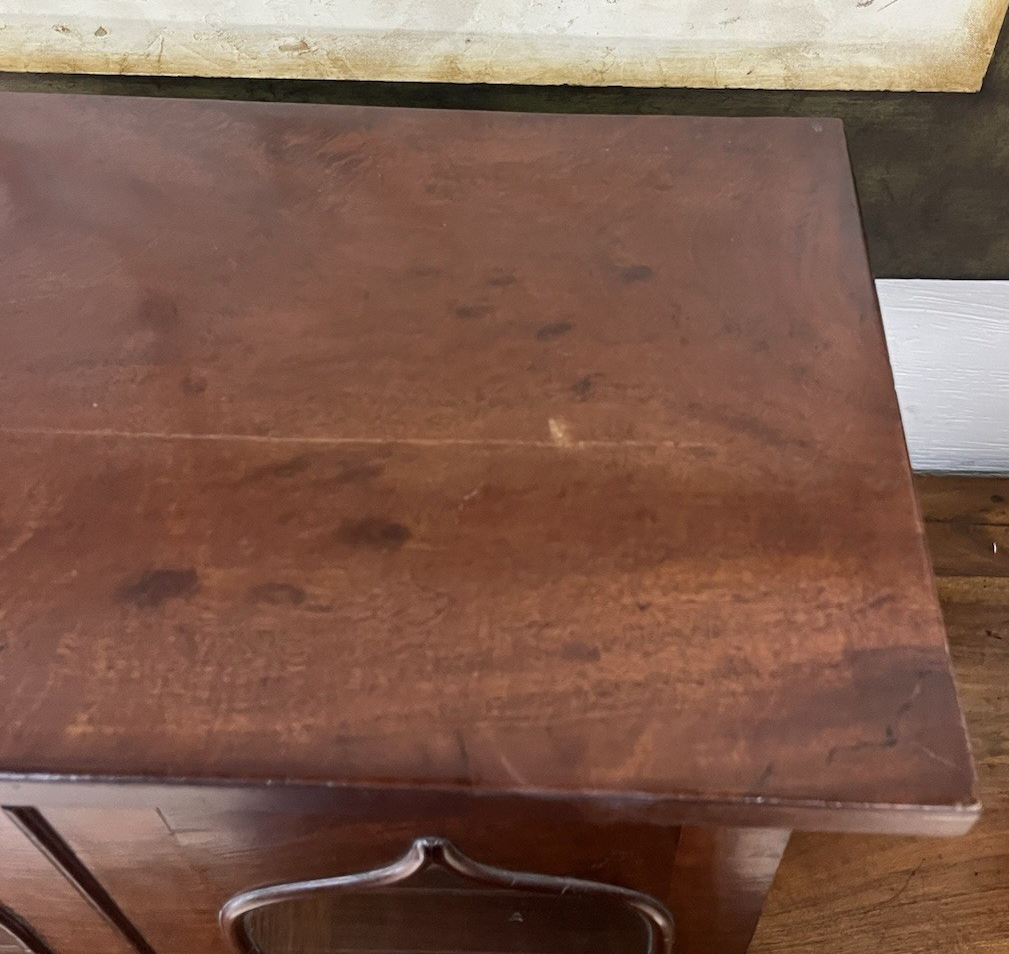 ENGLISH MAHOGANY TABLETOP COLLECTOR'S CABINET 20 5/8" TALL