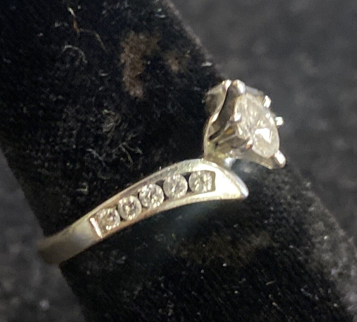 14k White Gold & Diamond Ring SZ 6.5 2.9g