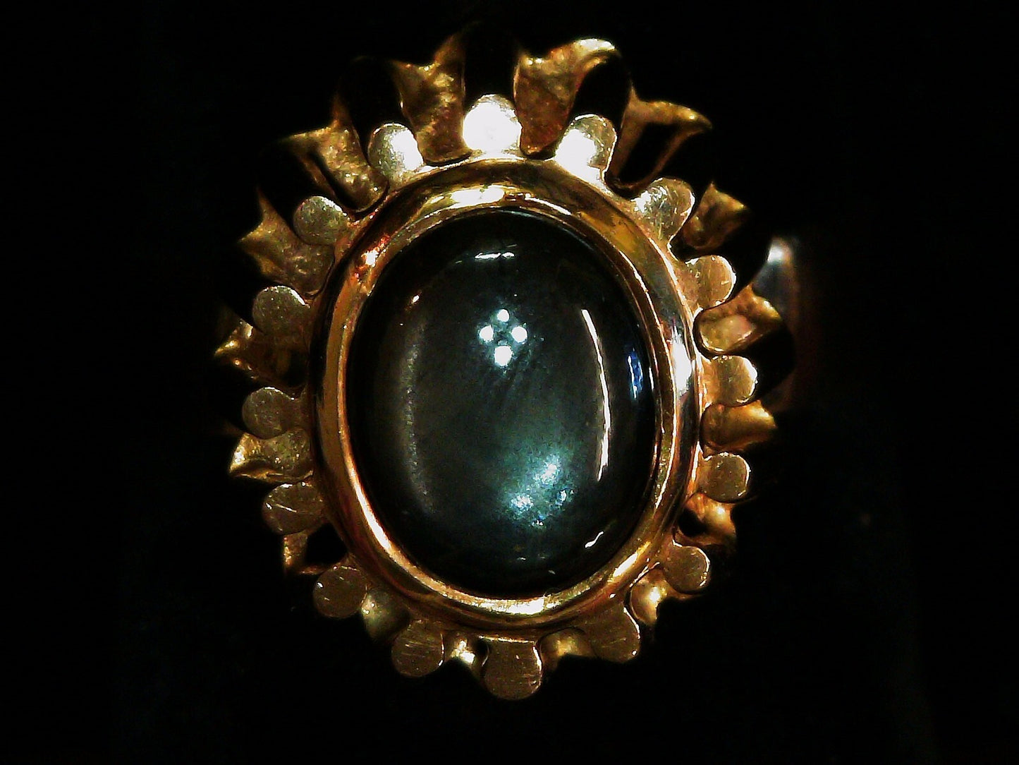 14K Yellow Gold Star Sapphire Ring Size 7.75 6.4g