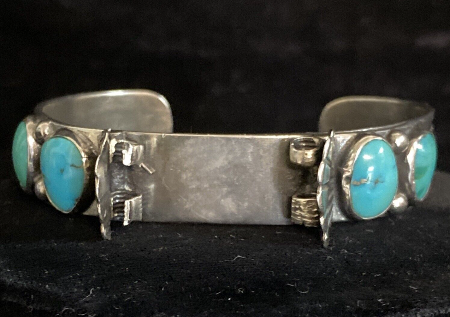 4bc42860-efa9-4973-9533-085dd5b6e080