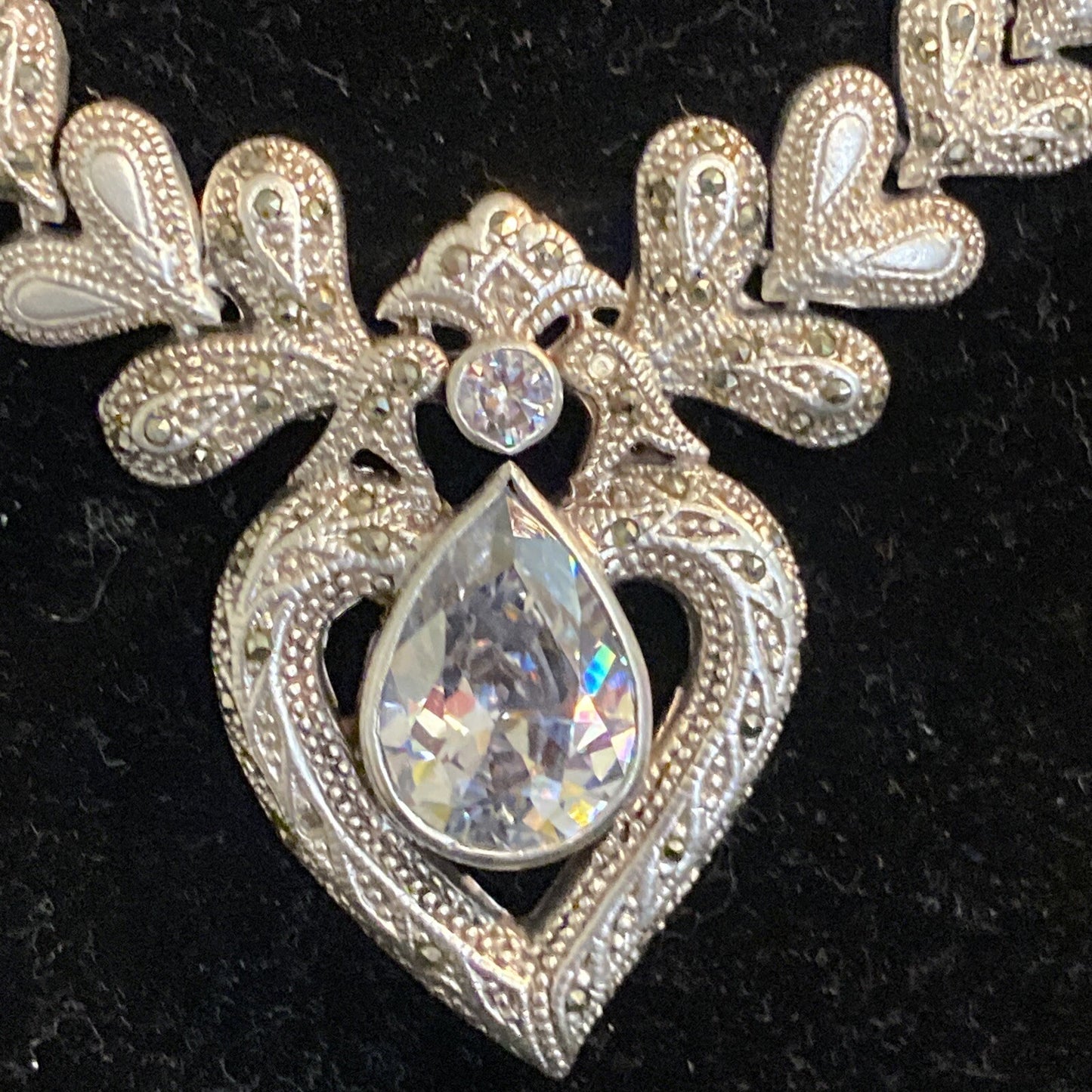 925 Sterling Silver 17.5 in Marcasite Gemstone Heart Design Link Necklace 77.1g