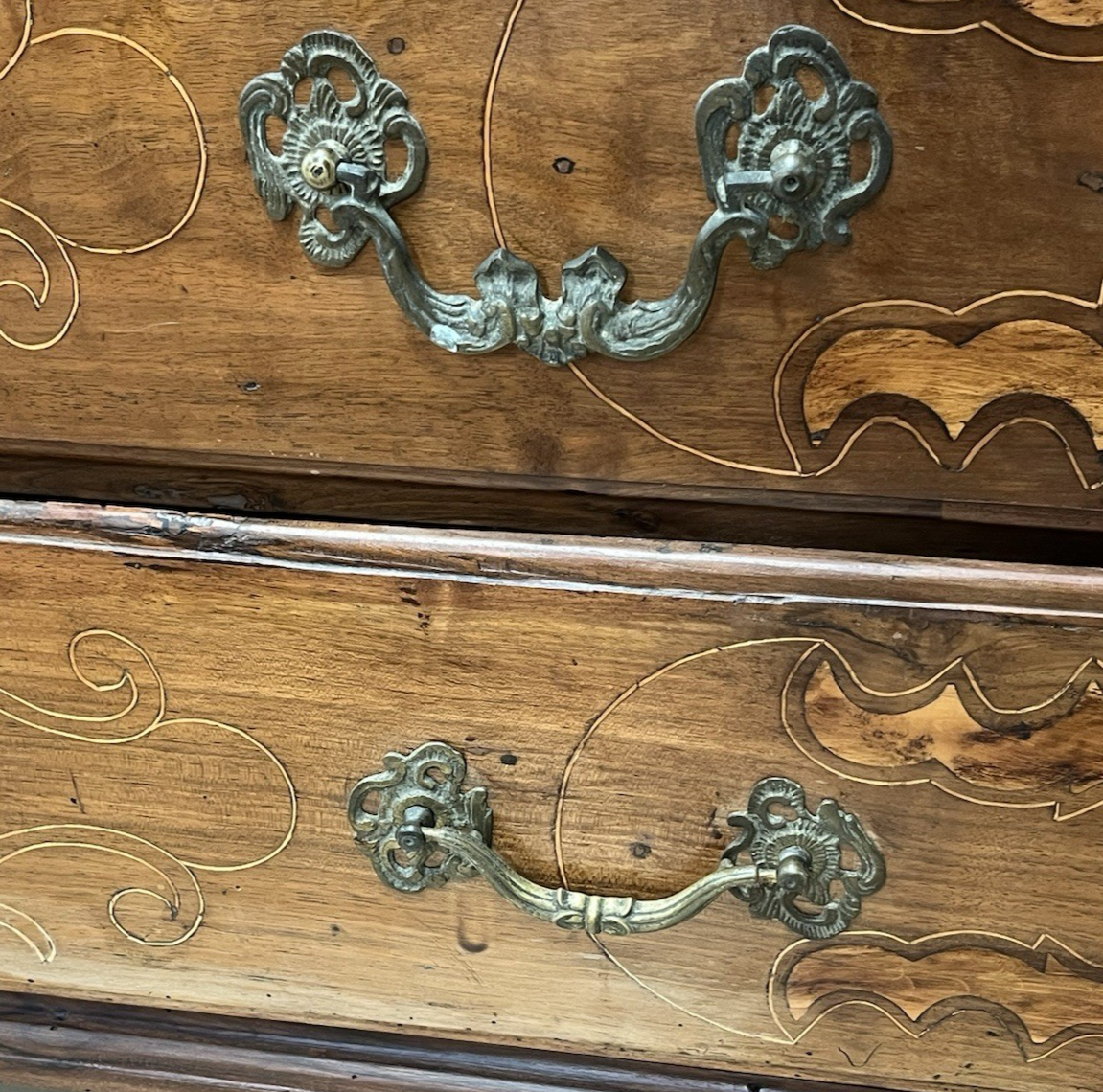 ANTIQUE SPANISH BAROQUE RUSTIC INLAID WALNUT COMMODE CHEST OF DRAWERS 51" X 24"