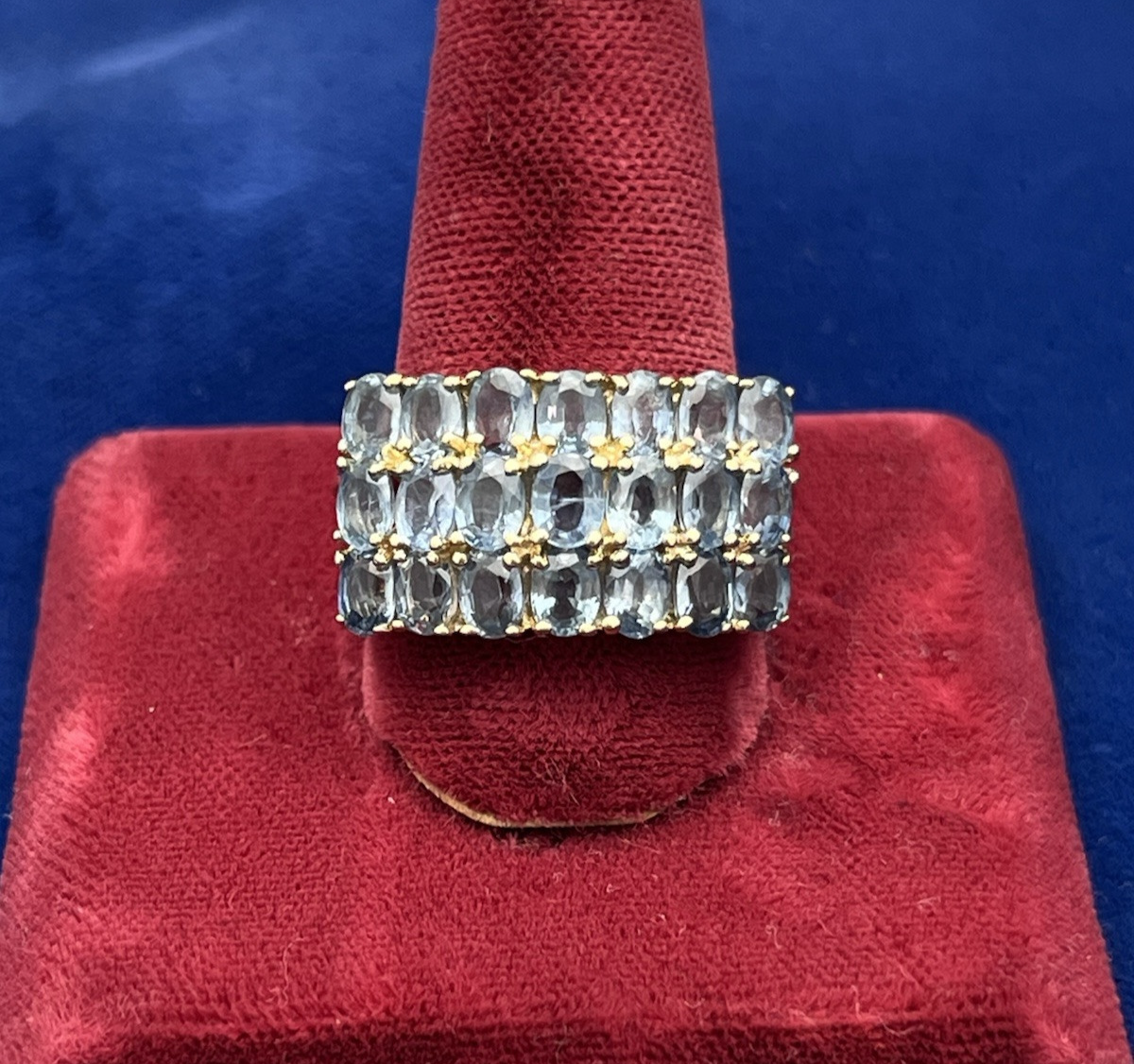 14k Yellow Gold 21 Blue Topaz Ring 5.8 g size 6.75 Thailand CID