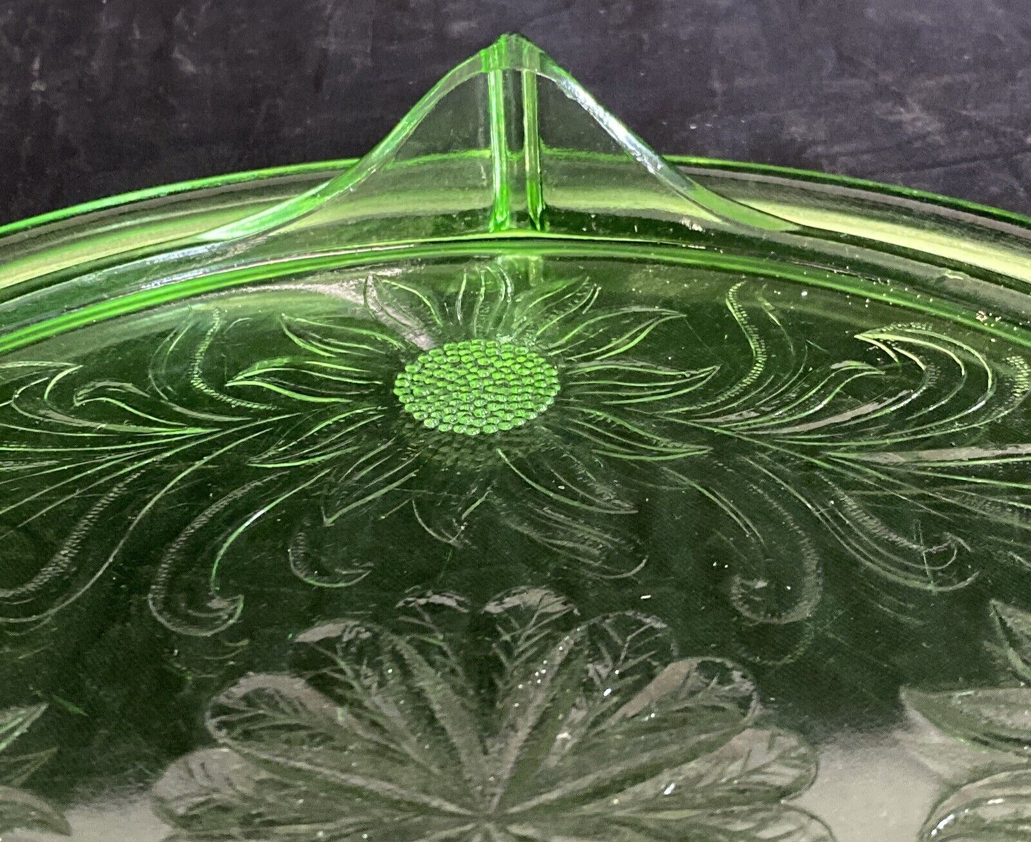 Jeanette Glass Co. 1930s Green Footed Depression Sunflower Cake Plate