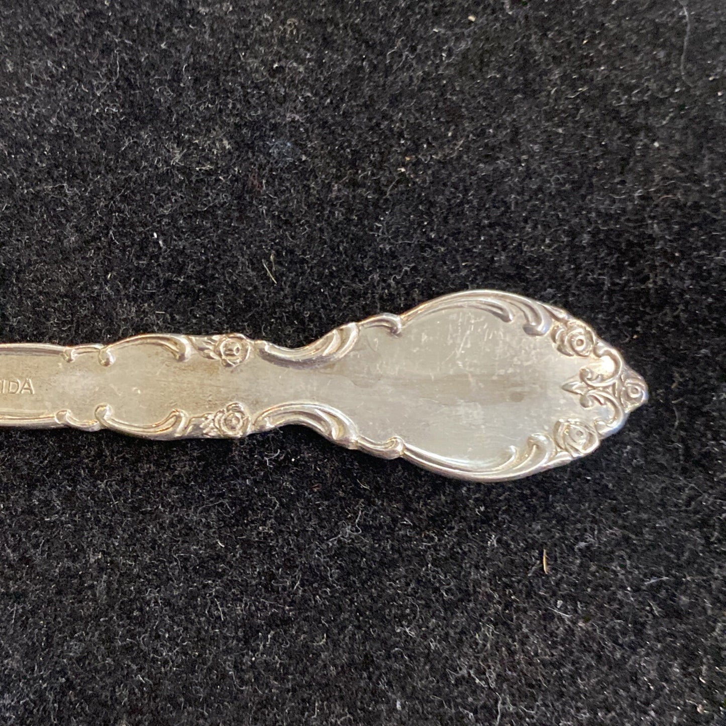 Sterling Heirloom Grandeur by Oneida 6 1/2" Dessert/Soup Spoon 37g 2 Avail