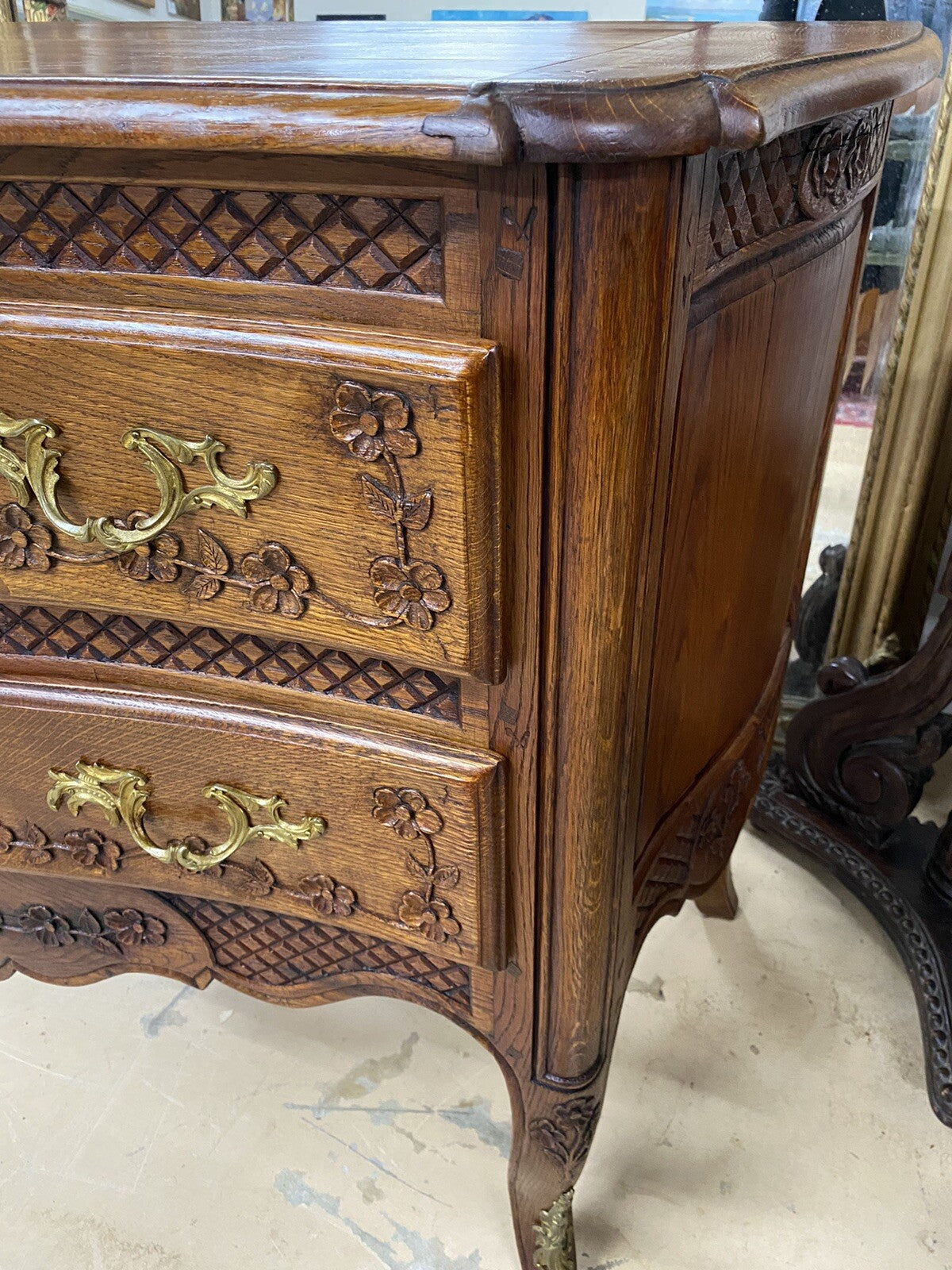 FRENCH PROVINCIAL LOUIS XV STYLE OAK COMMODE