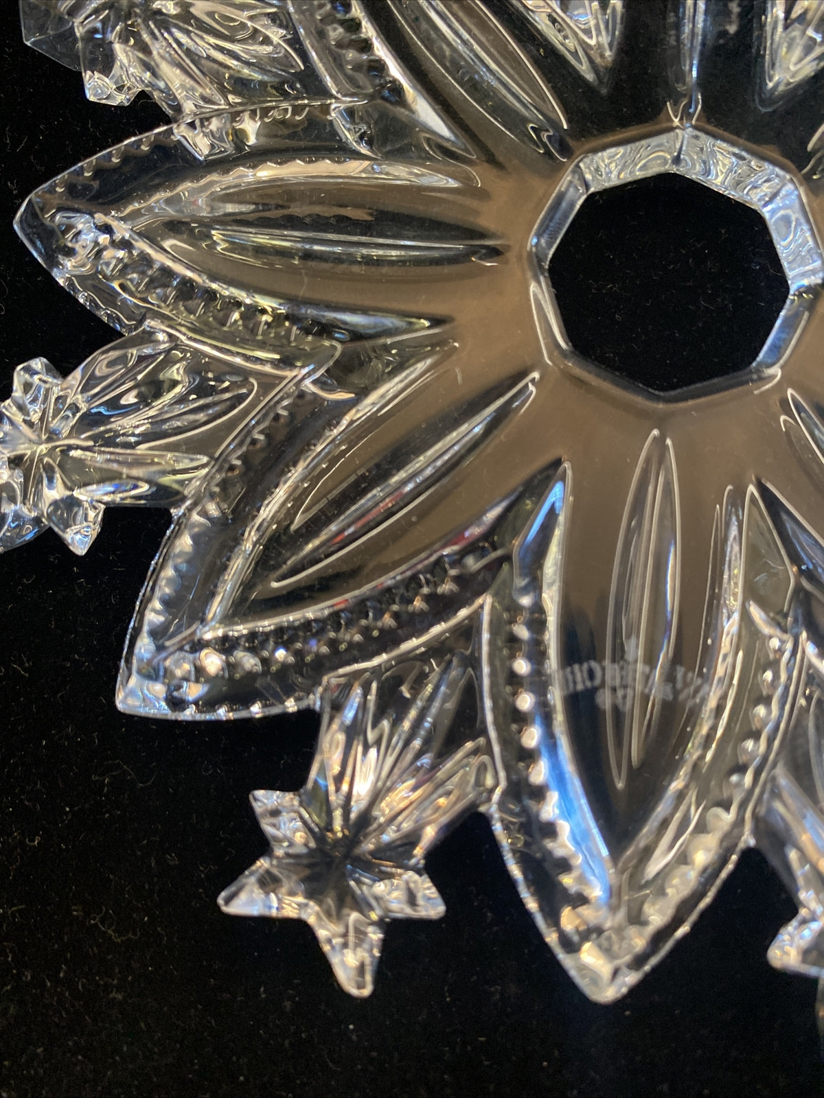 WATERFORD Chrystal 2010 LTD ED. SNOW CRYSTAL ORNAMENT 151916