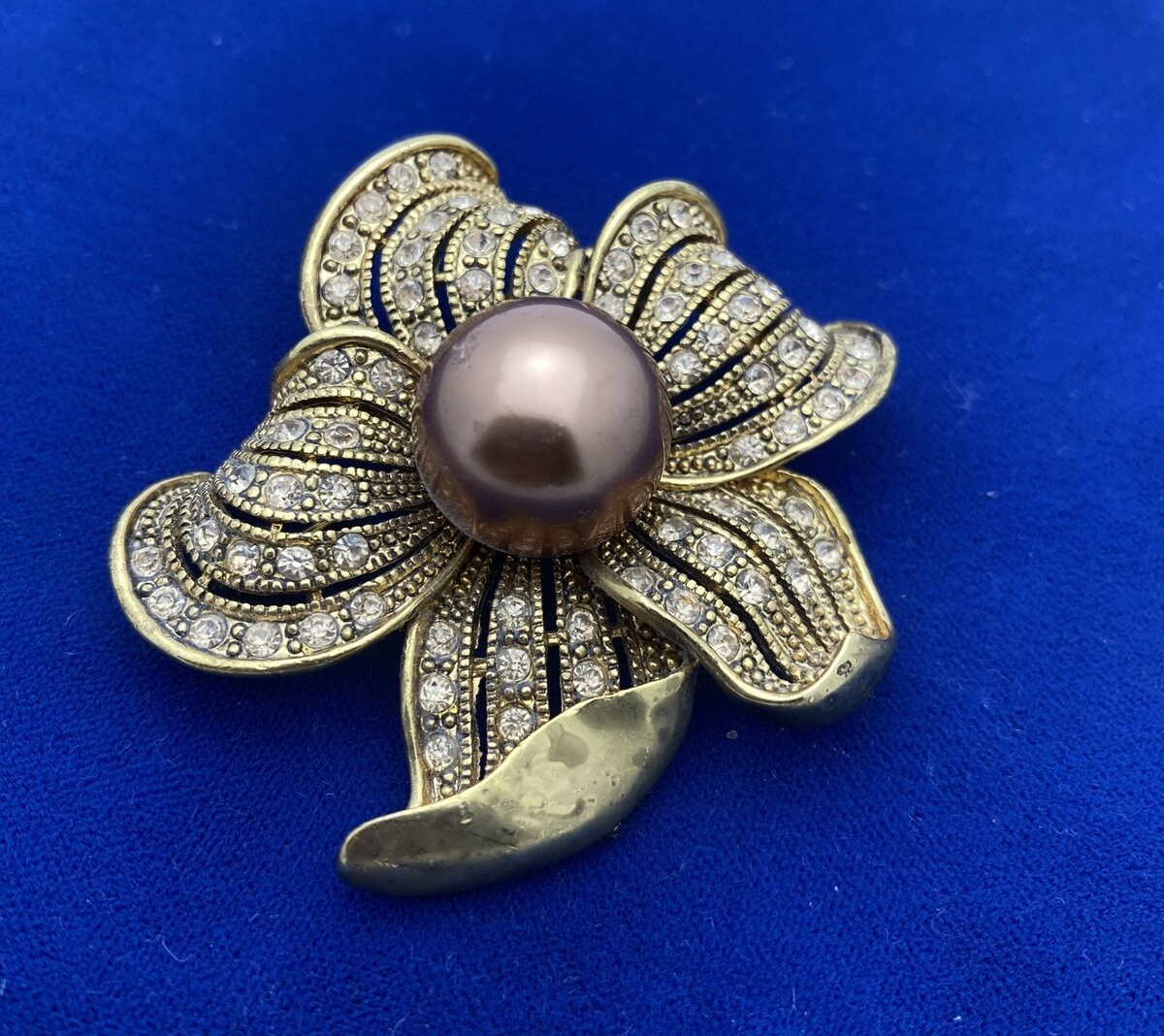 Vintage 1970s Dogwood Flower Amber Rhinestone Brooch  Gold Tone Pin Lg Pearl Ctr