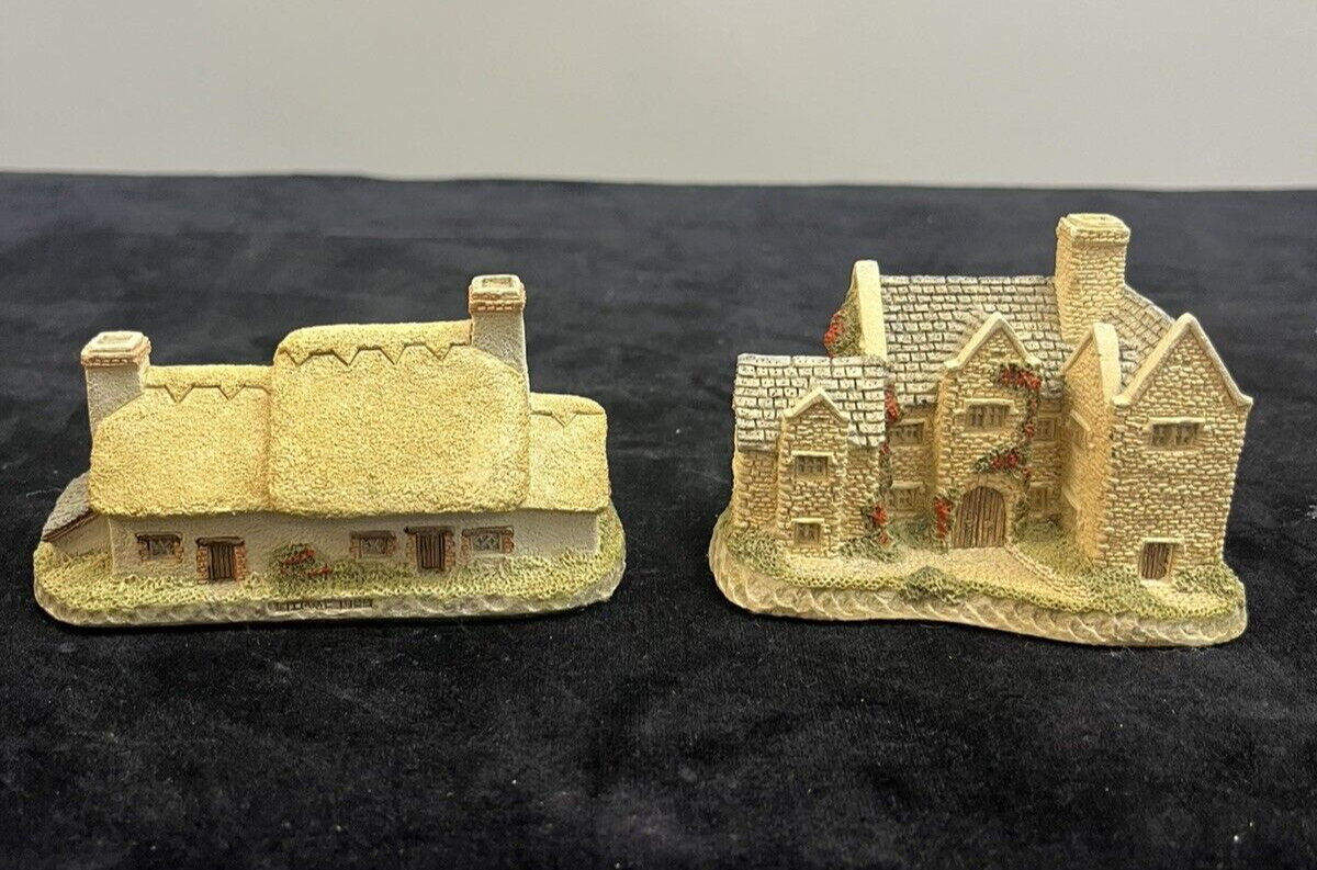 David Winter Cottages Lot Of 4: Yeoman’s Farm, Blackfriars, Craftsman, Miners