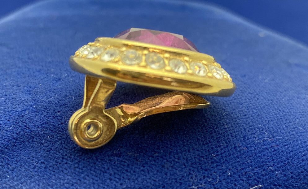 VINTAGE MONET PURPLE GLASS RHINESTONE HIGH END EARRINGS GOLD TONE Clip