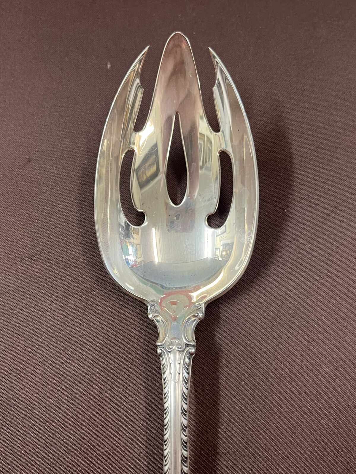 English Gadroon by Gorham 70g Sterling Silver Pierced Serving Table Spoon 8.5"