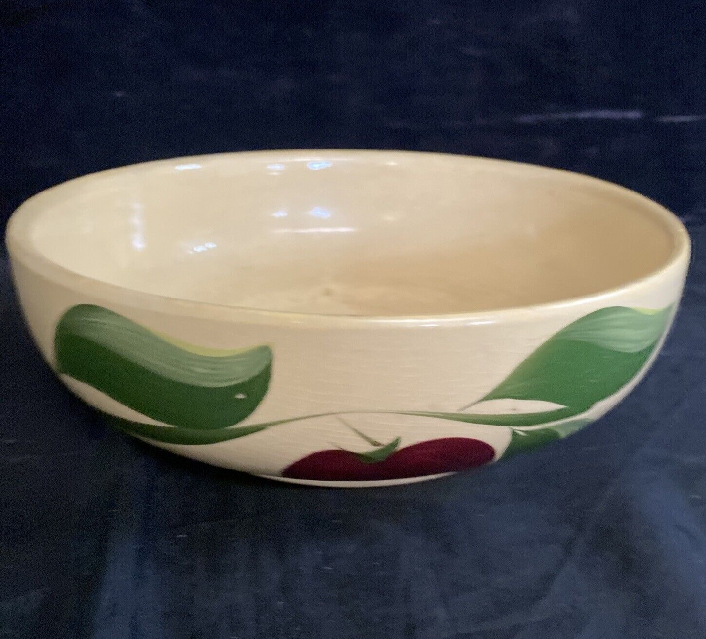 VINTAGE WATT U.S.A. 8 1/2” APPLE WIDE BOWL #96