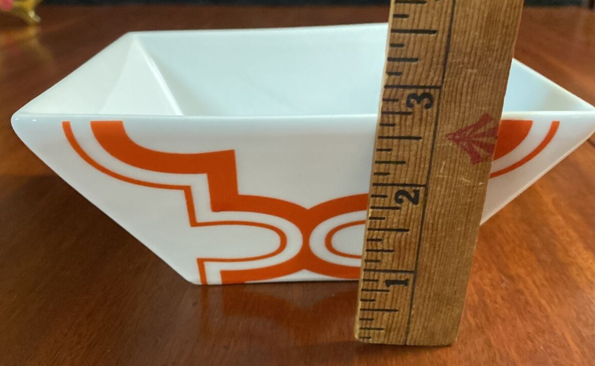 Crate Barrel CB2 Dish Set Of 6 Plates and Angular Bowls BH179