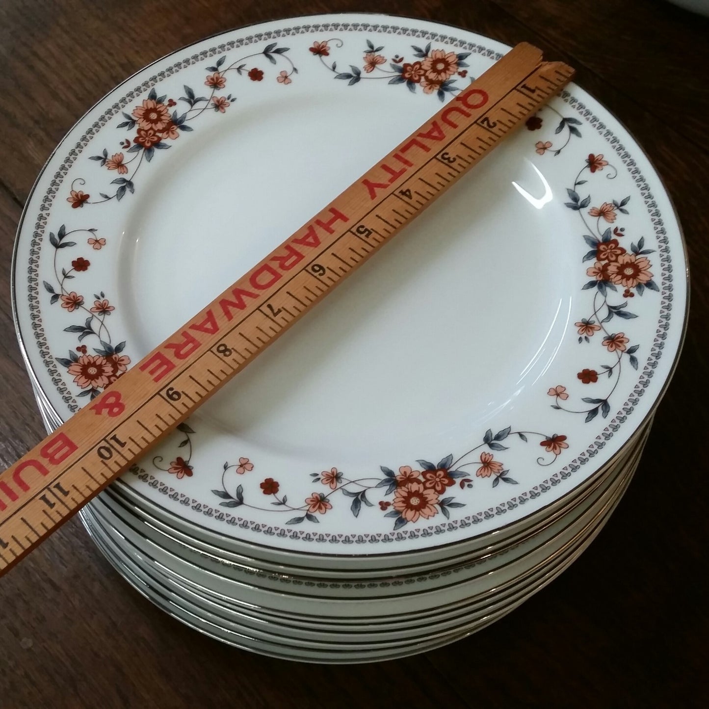 27 PC Set of Sheffield Anniversary China 10 dinner plates, 7 c/s, serving bowl