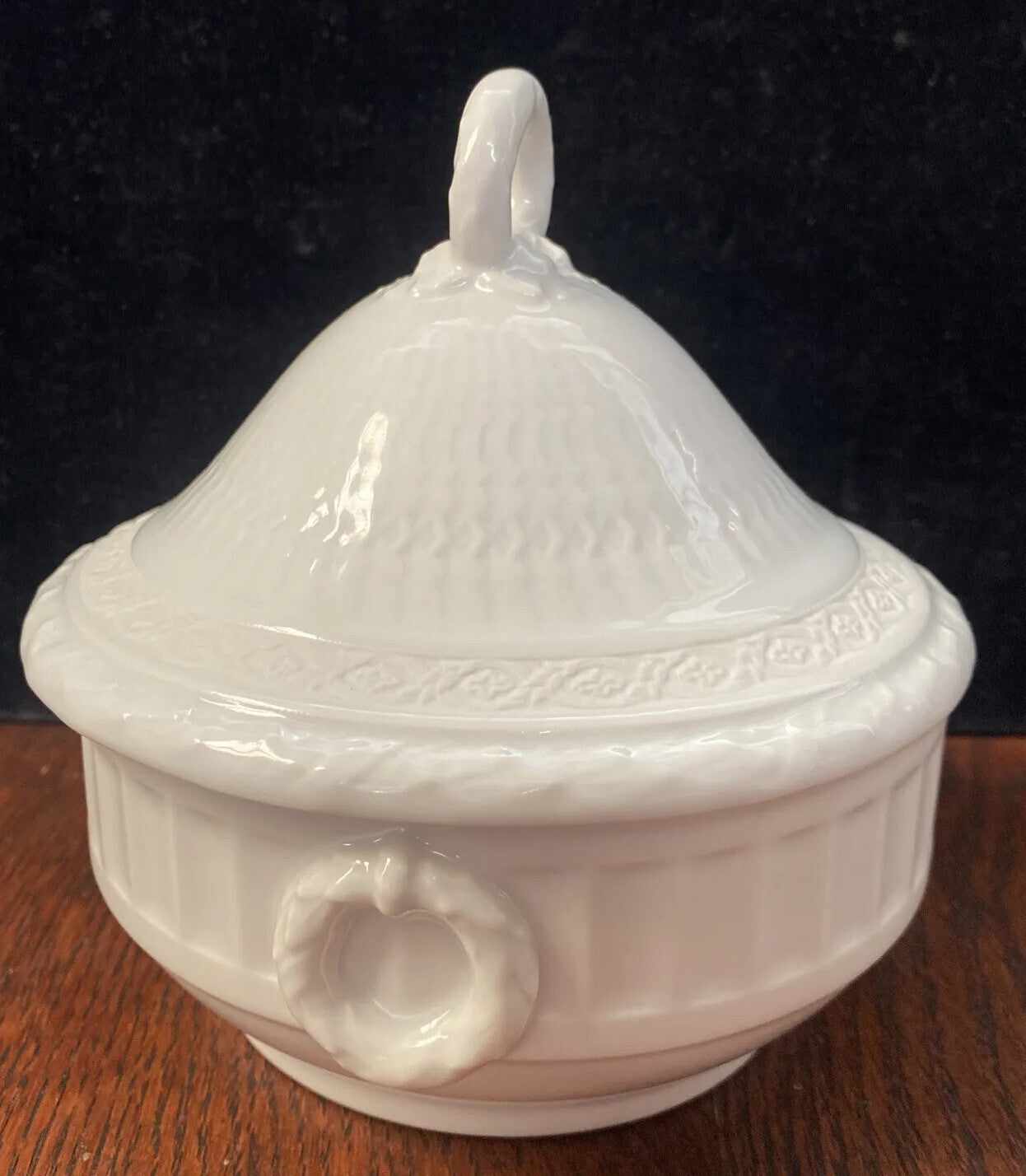 Royal Copenhagen “White Fan” Lidded Serving Dish Sauce Soup Tureen