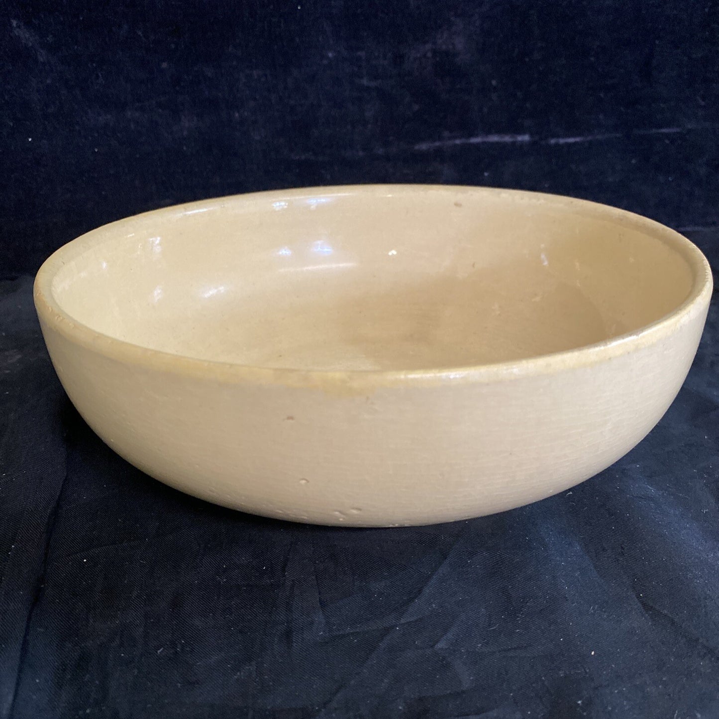 VINTAGE WATT U.S.A. 8 1/2” APPLE WIDE BOWL #96