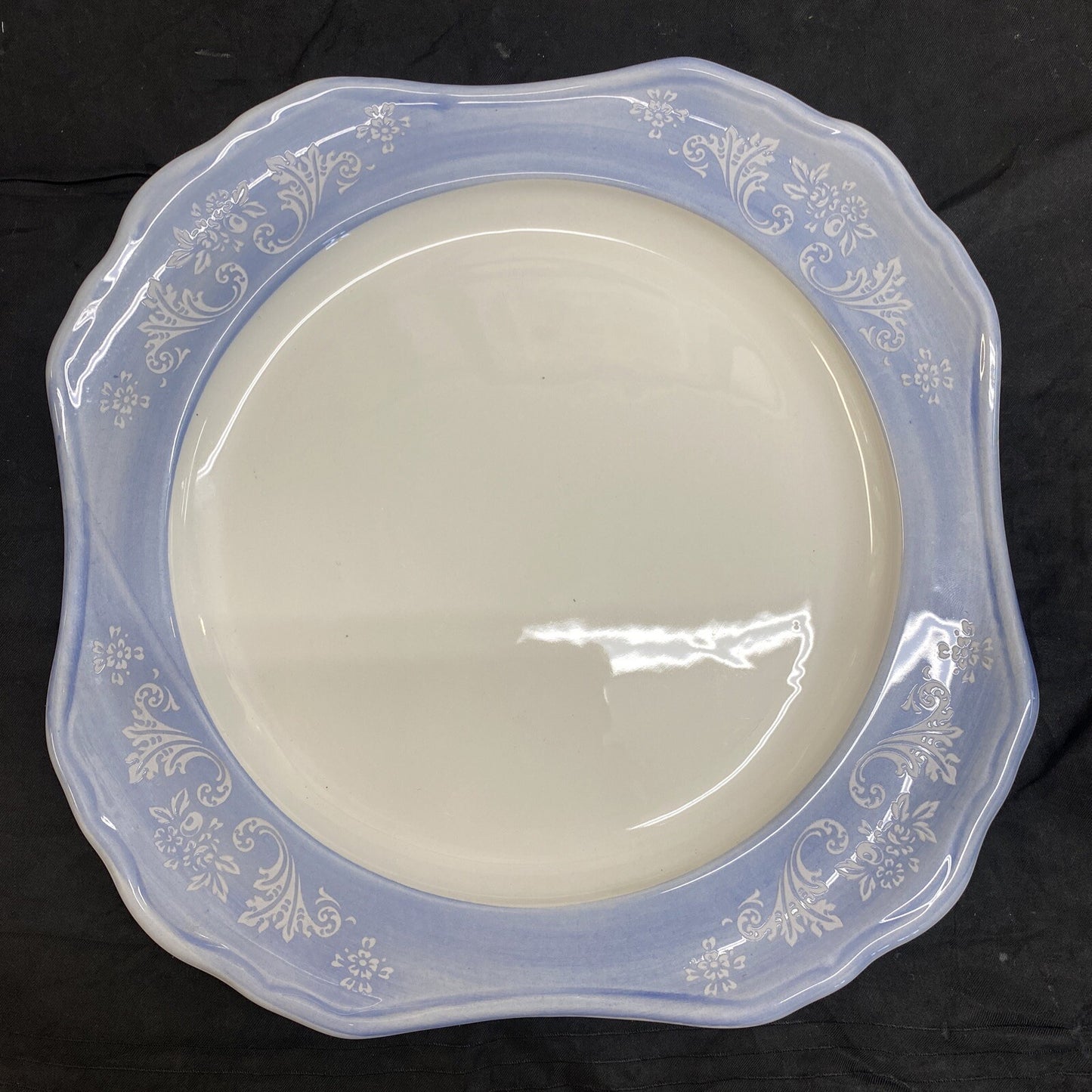 Ceramica Due Torri Italy 11 3/4" Dinner Plate KM19