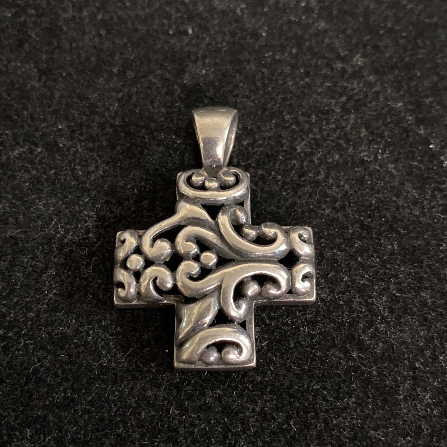 925 Sterling Silver Vintage Bead & Swirl Cross Pendant
