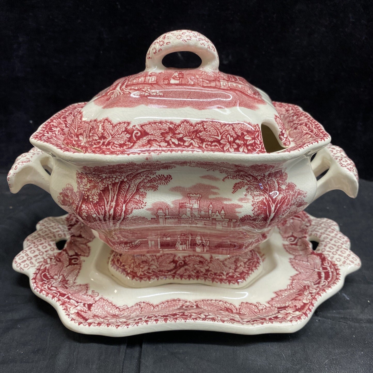 Mason's Vista Pink Small Sauce Boat with Underplate 6 1/2"