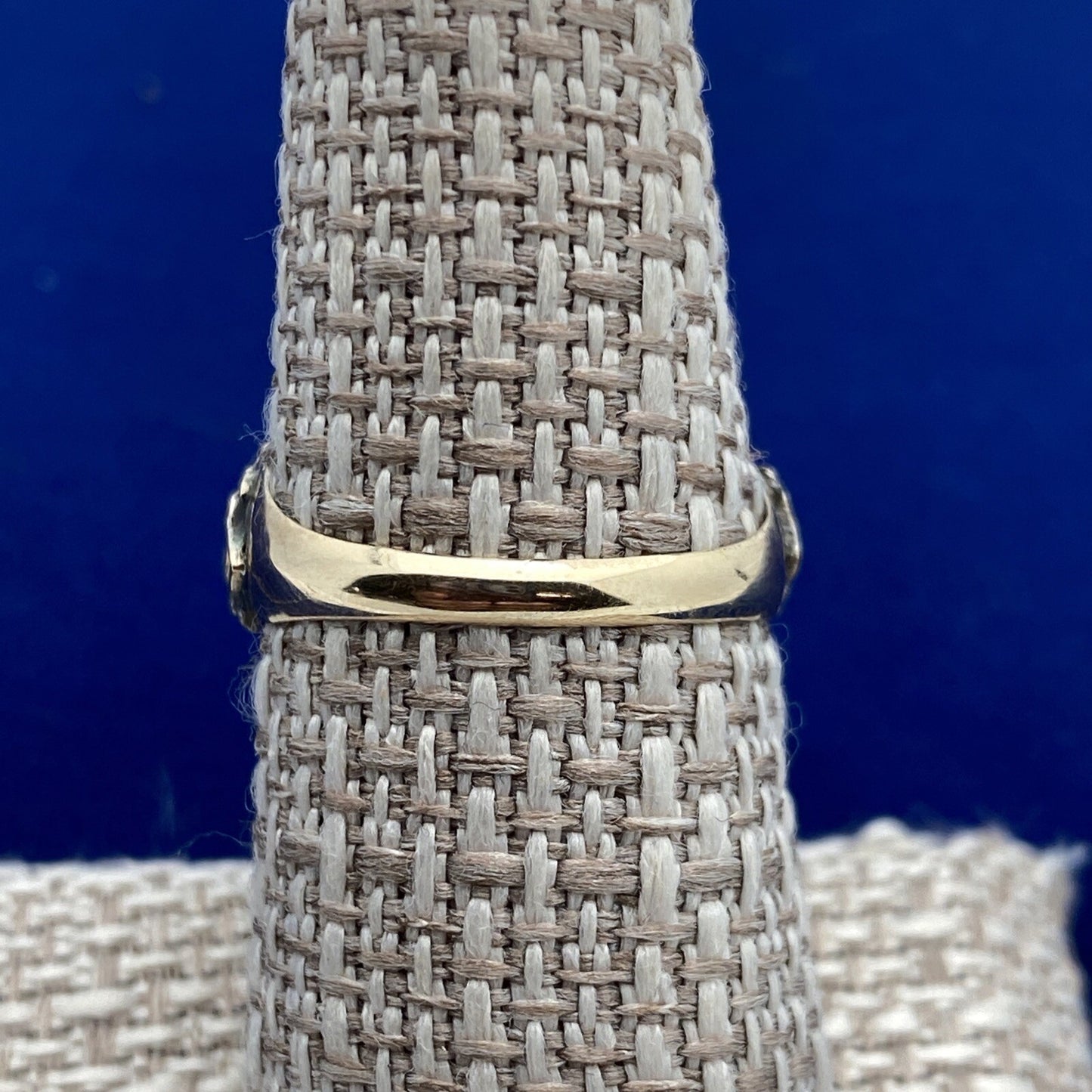 10k Yellow Gold 1960s Thailand Ring Synthetic Stones Size 7.75 5.3g
