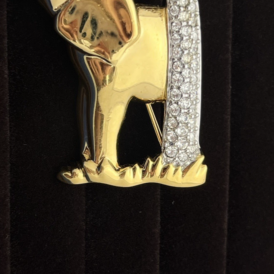 Vintage Swarovski SCS Genuine Swan Signed Elephant & Tree Brooch Retired 1993