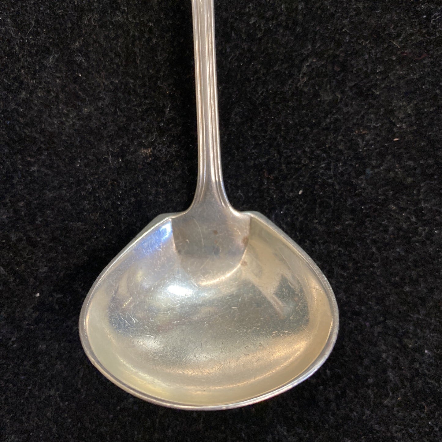 Wallace "America" Sterling 5 1/4" Solid Sauce Ladle 1915 No Mono