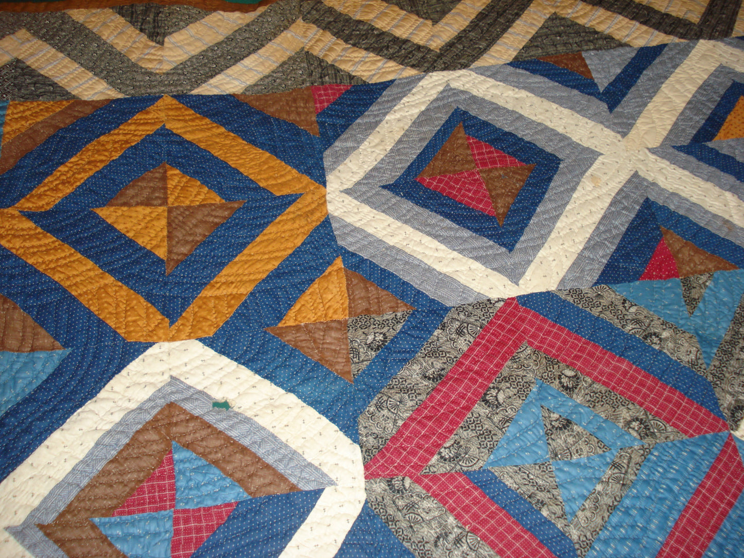 VINTAGE BLUE HANDSTITCHED PATCHWORK APPLIQUE CRAZY QUILT/BEDSPREAD/COMFORTER