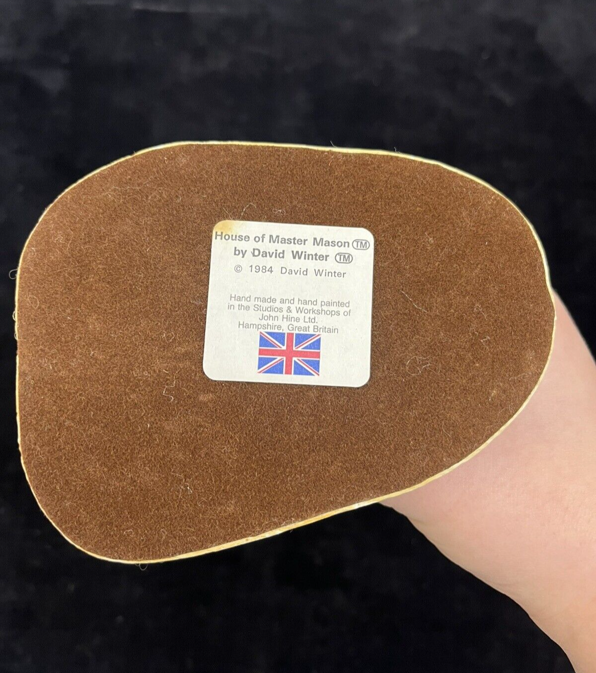 House Of Master Mason - 1984 David Winter - Includes Box & COA