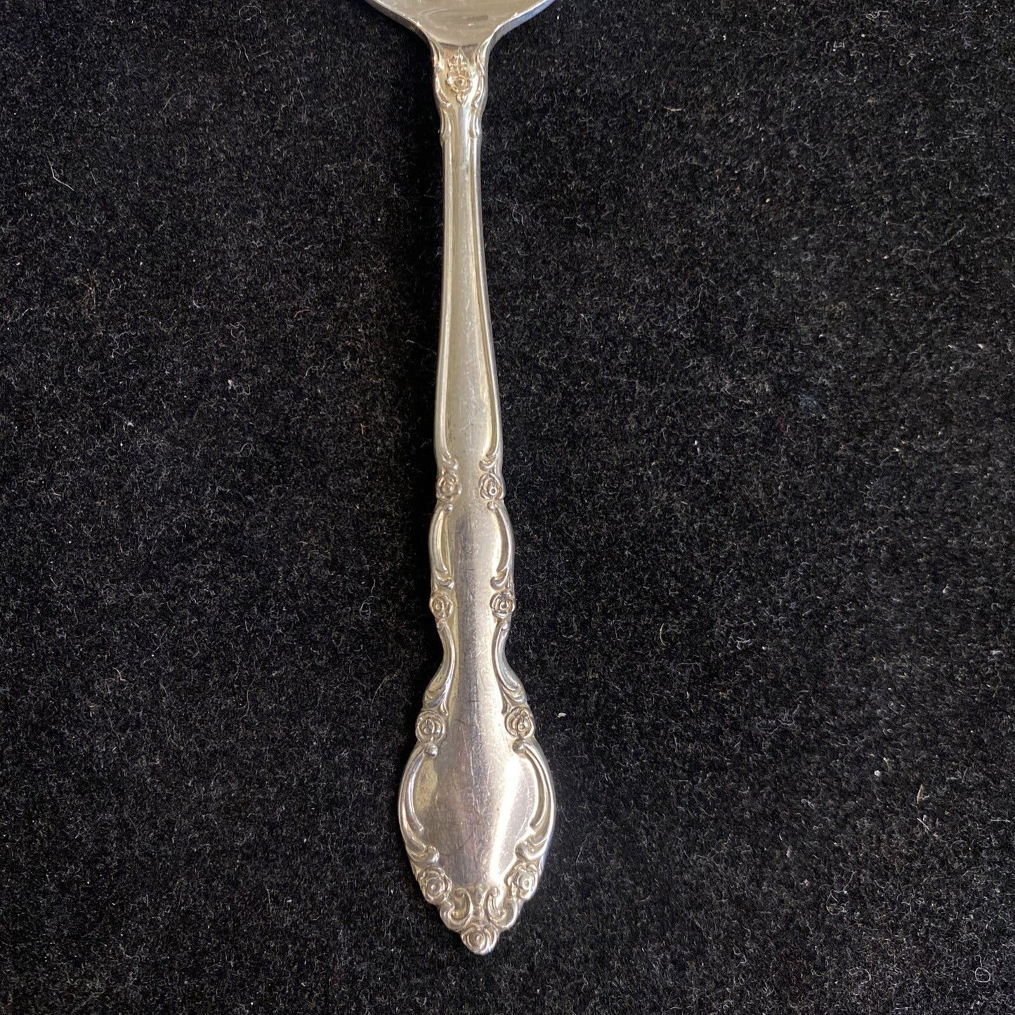 Sterling Heirloom Grandeur by Oneida 6 1/2" Dessert/Soup Spoon 37g 2 Avail