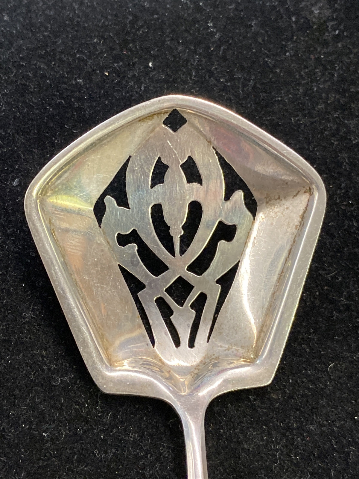 Lunt Sterling Chateau-Chateau Thierry 5" Bon Bon Spoon Shovel  1919  PC10