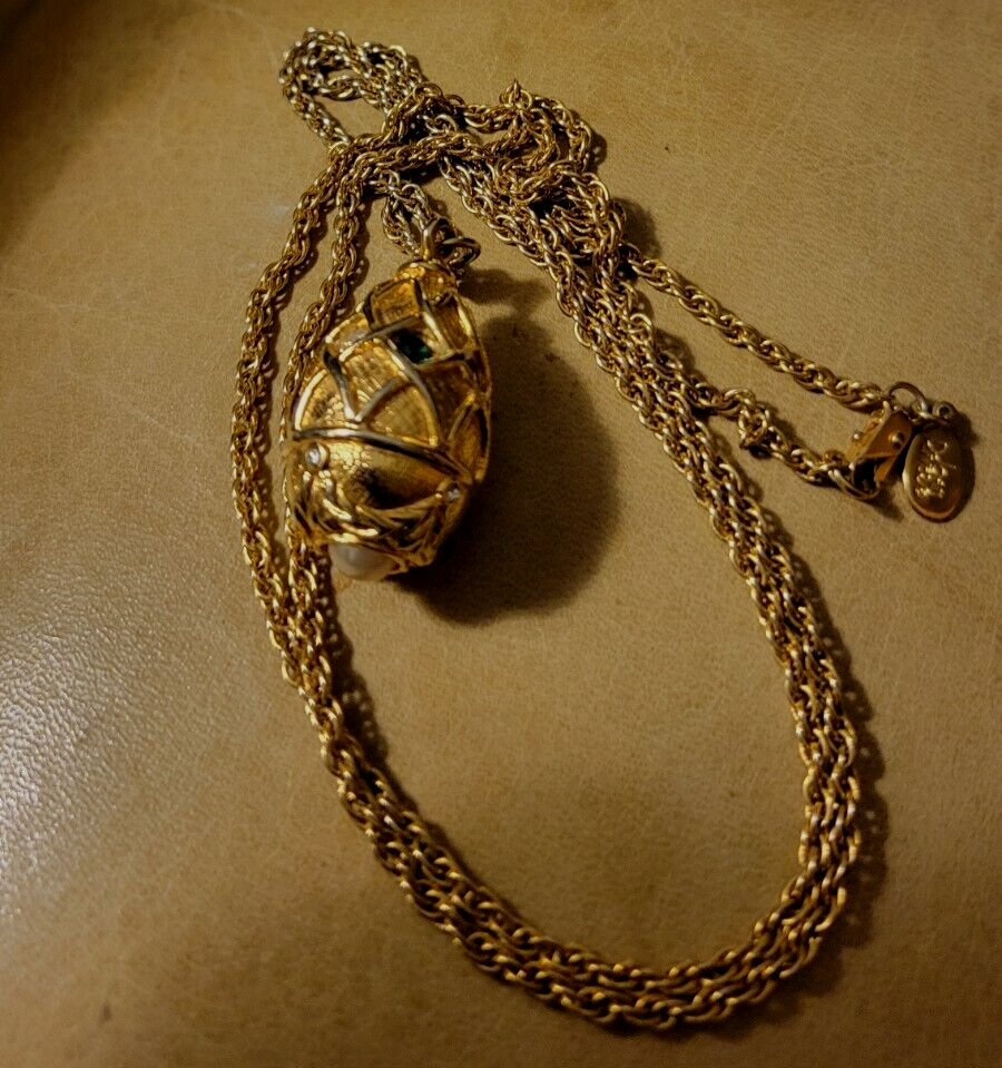 RARE Vtg Joan Rivers Classic Gold-Plated, Blue & Pearl Faberge Egg 32” Necklace