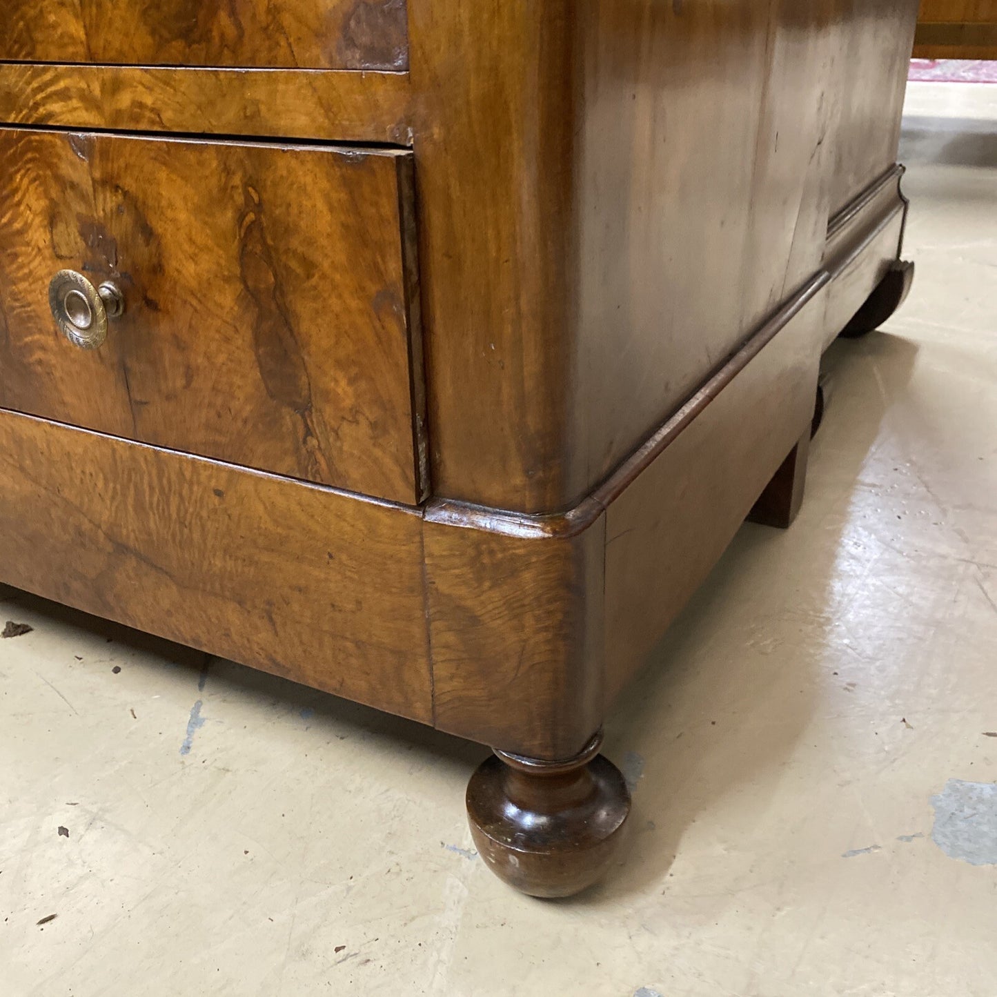 ANTIQUE FRENCH LOUIS PHILIPPE MARBLE-TOP FLAME BURLED MAHOGANY COMMODE CHEST