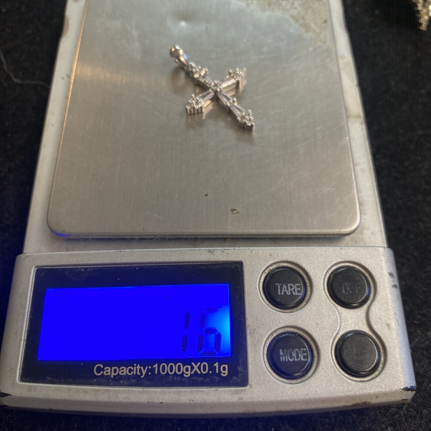 Sterling Silver 925 CZ Stone Cross Shaped Pendant 1.7g