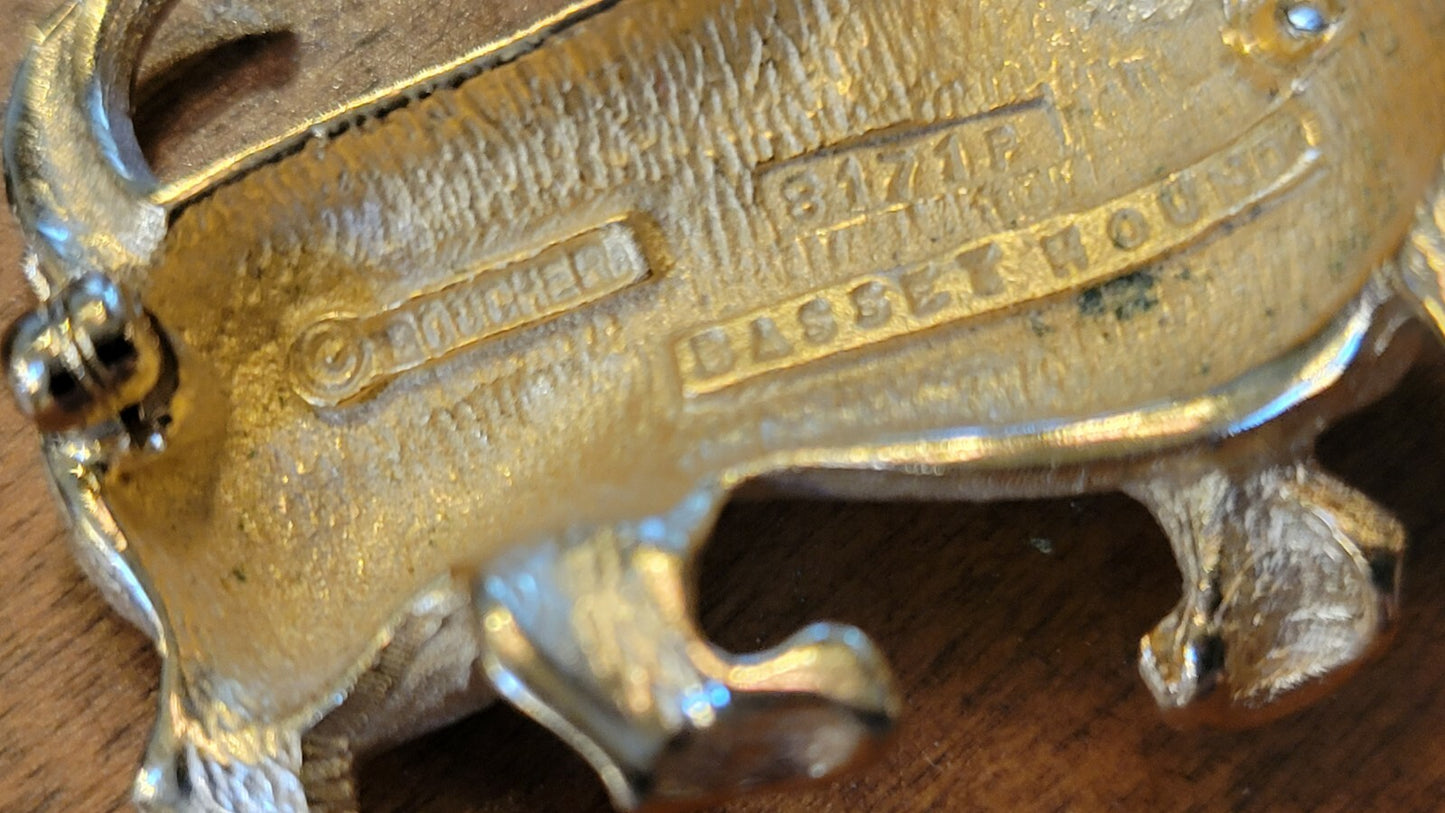 50s Signed BOUCHER Goldtone BASSET HOUND Shape Pin Brooch #81716