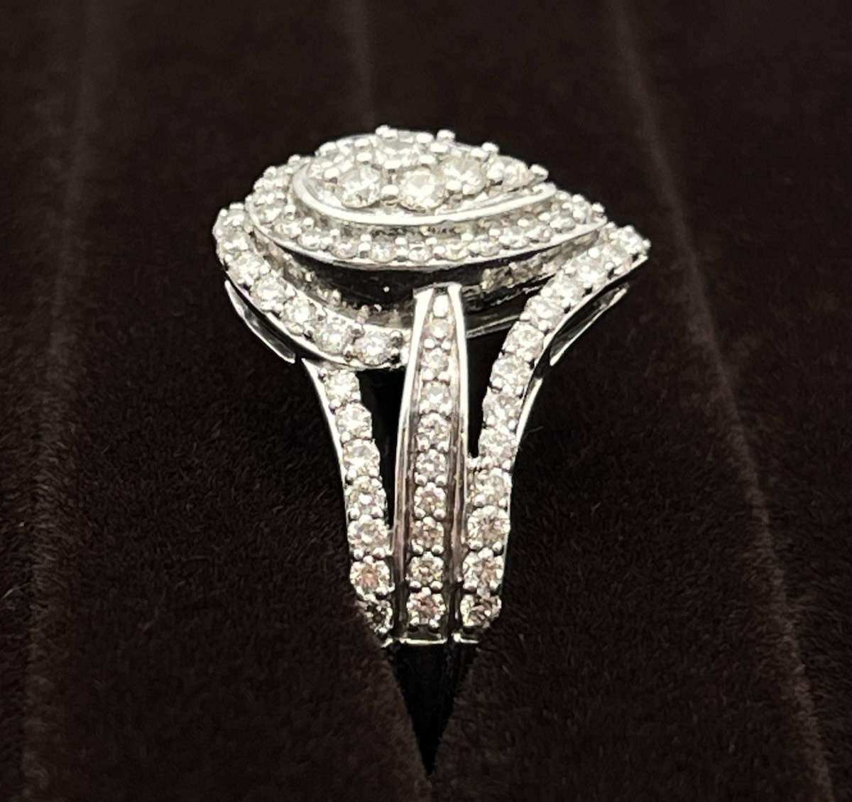 10k White Gold 1 CT TW Diamond Pear Shaped Ring 3.2g