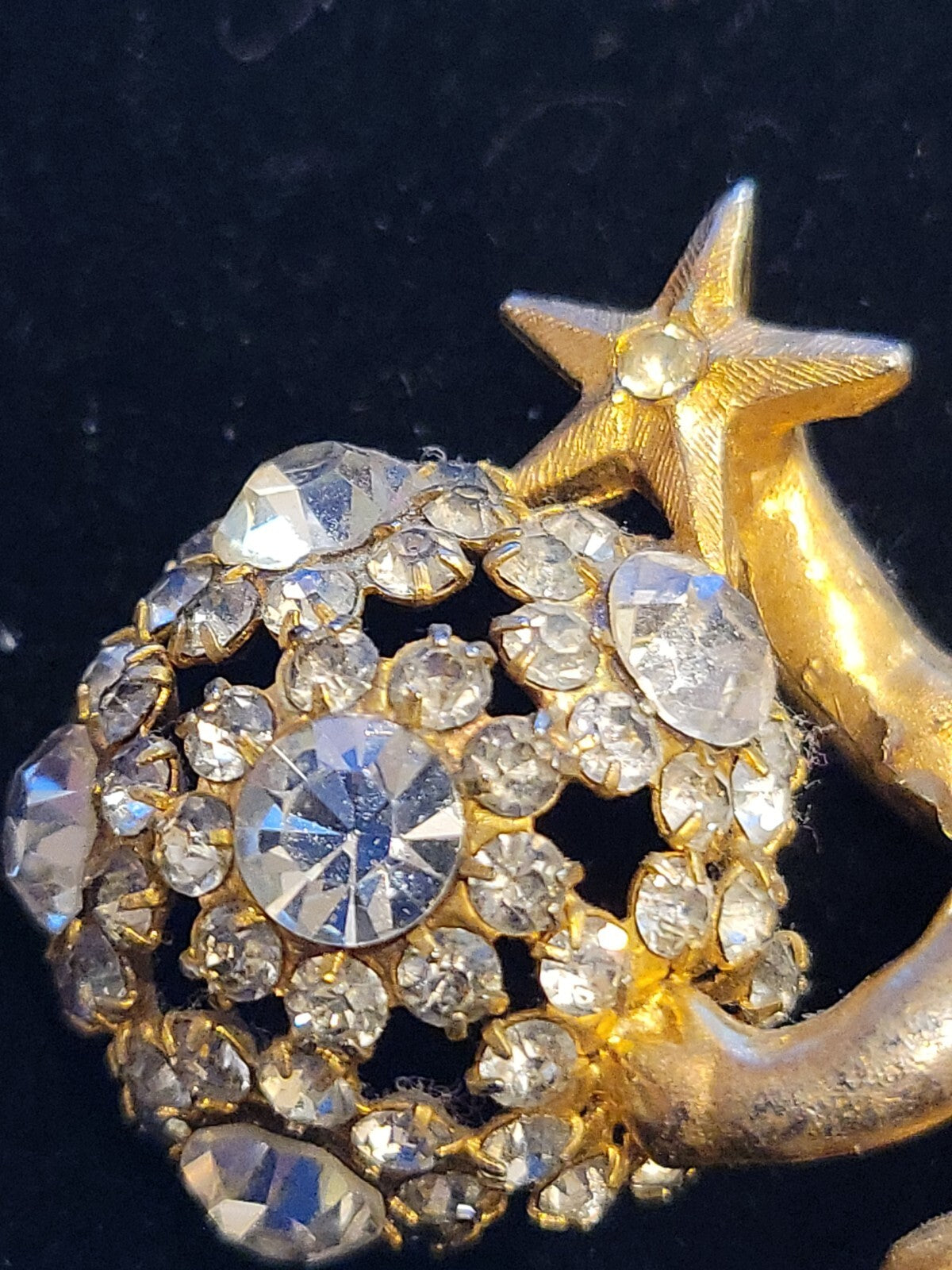Vintage Designer Signed De Nicola Angel Baroque Rhinestones Pin Brooch