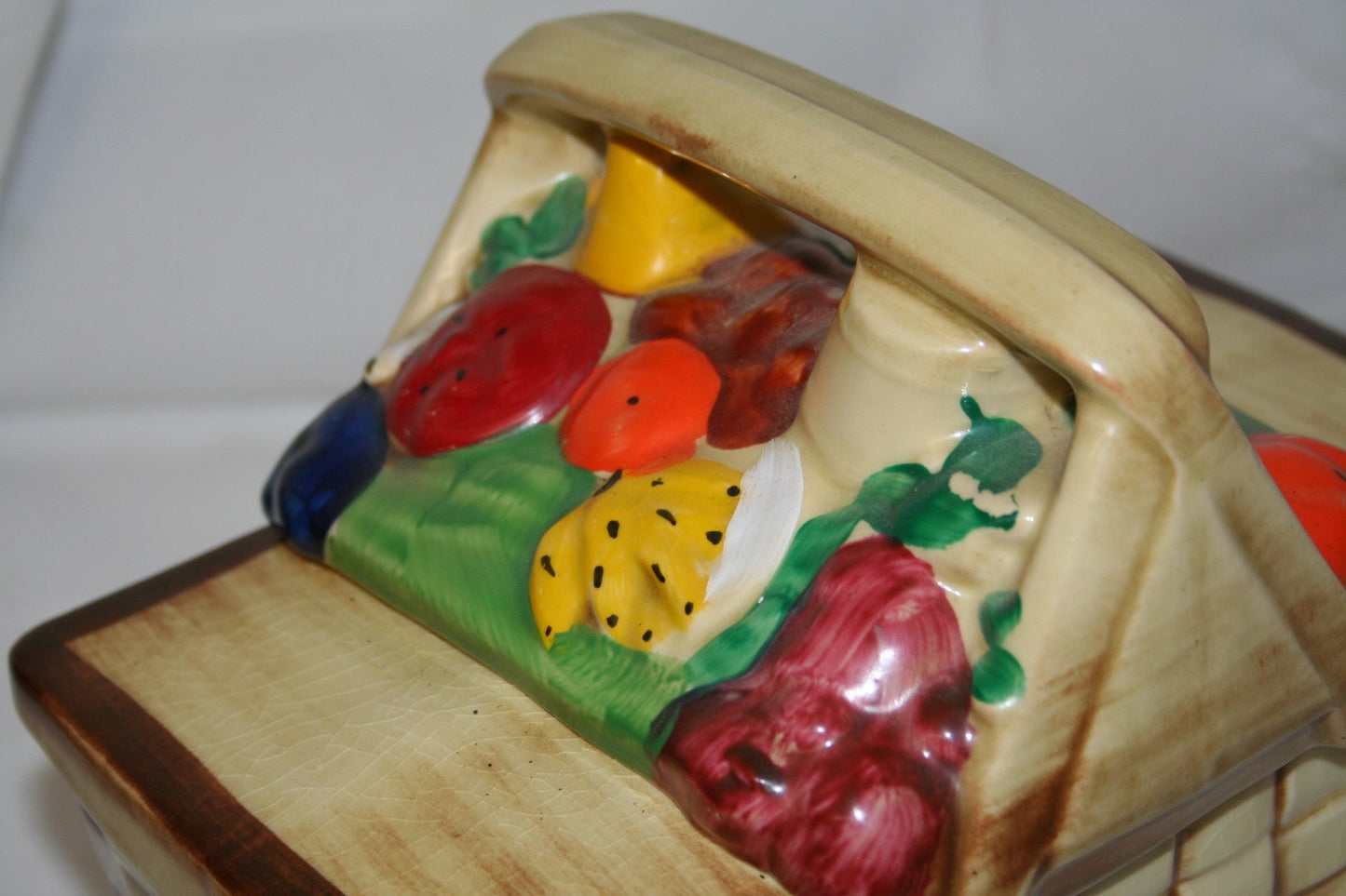 Vintage McCOY Pottery PICNIC BASKET Fruit Cookie Jar 7.5” X 8 1/4”