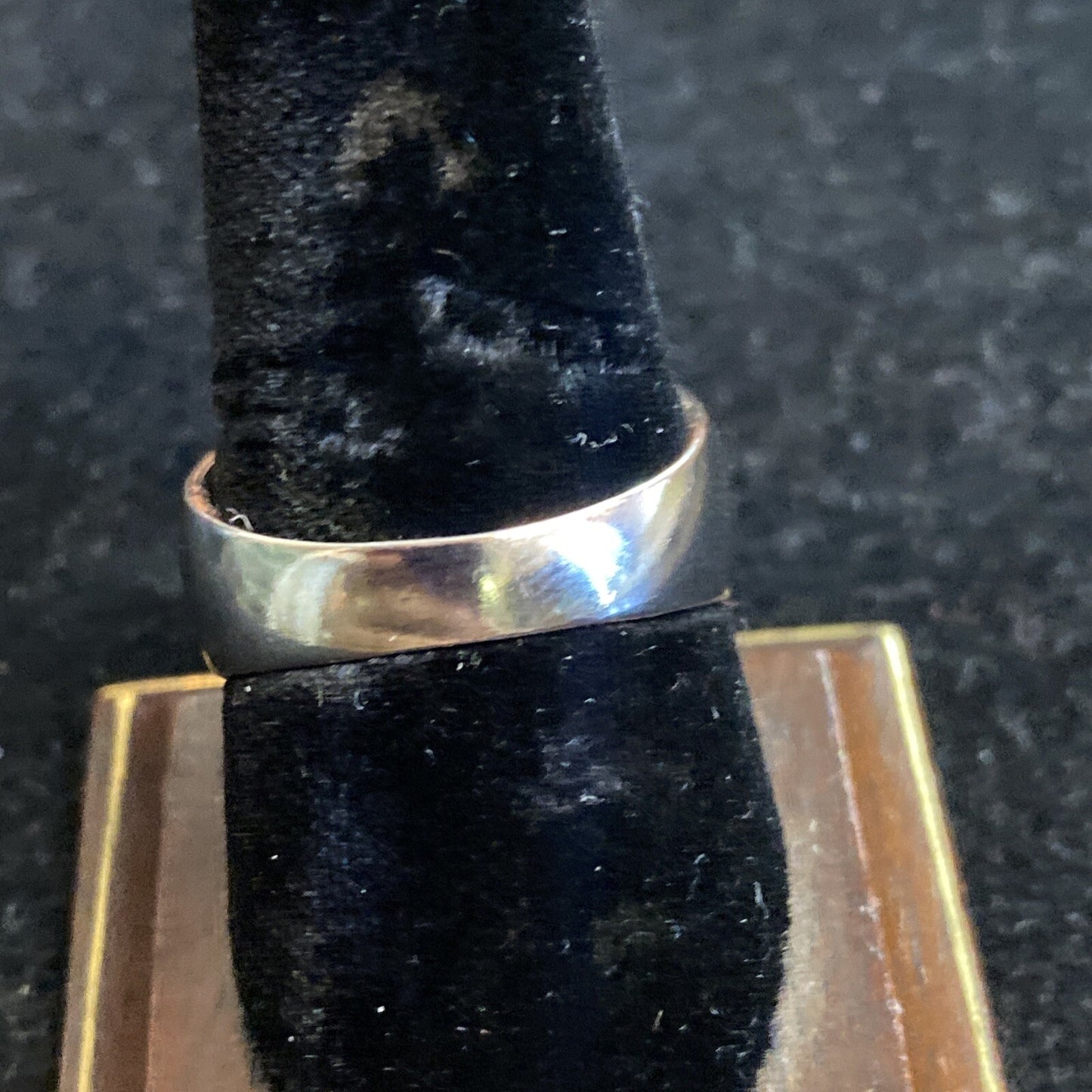 Sterling Silver 925 Dome Ring SZ 8.5 5.7g