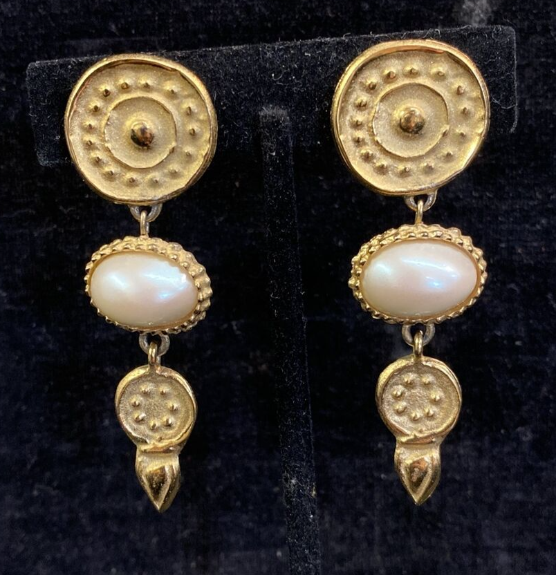 Vintage GIVENCHY Pearl Gold Tone CLIP EARRINGS