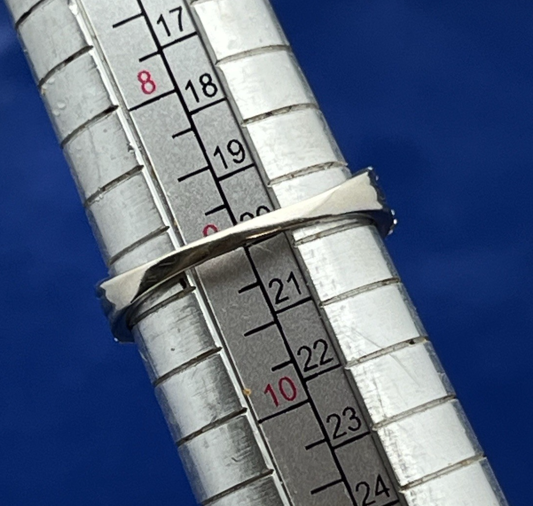 10k White Gold 1 CT TW Diamond Pear Shaped Ring 3.2g