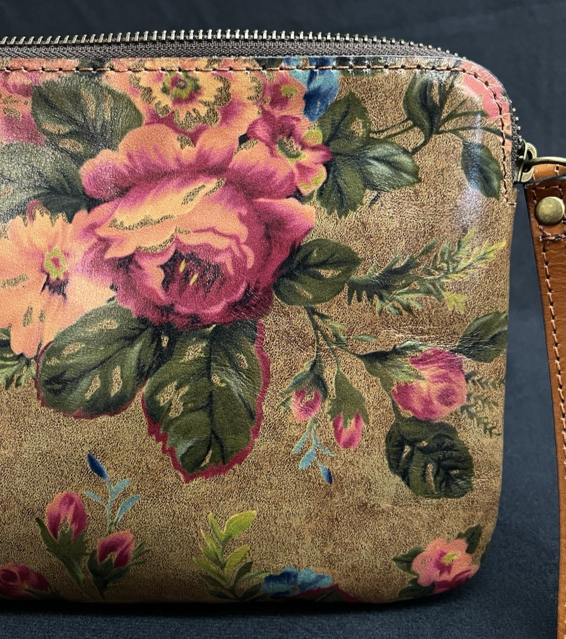 Patricia Nash Cassini  Vintage Victorian Garden Leather Wristlet 9"